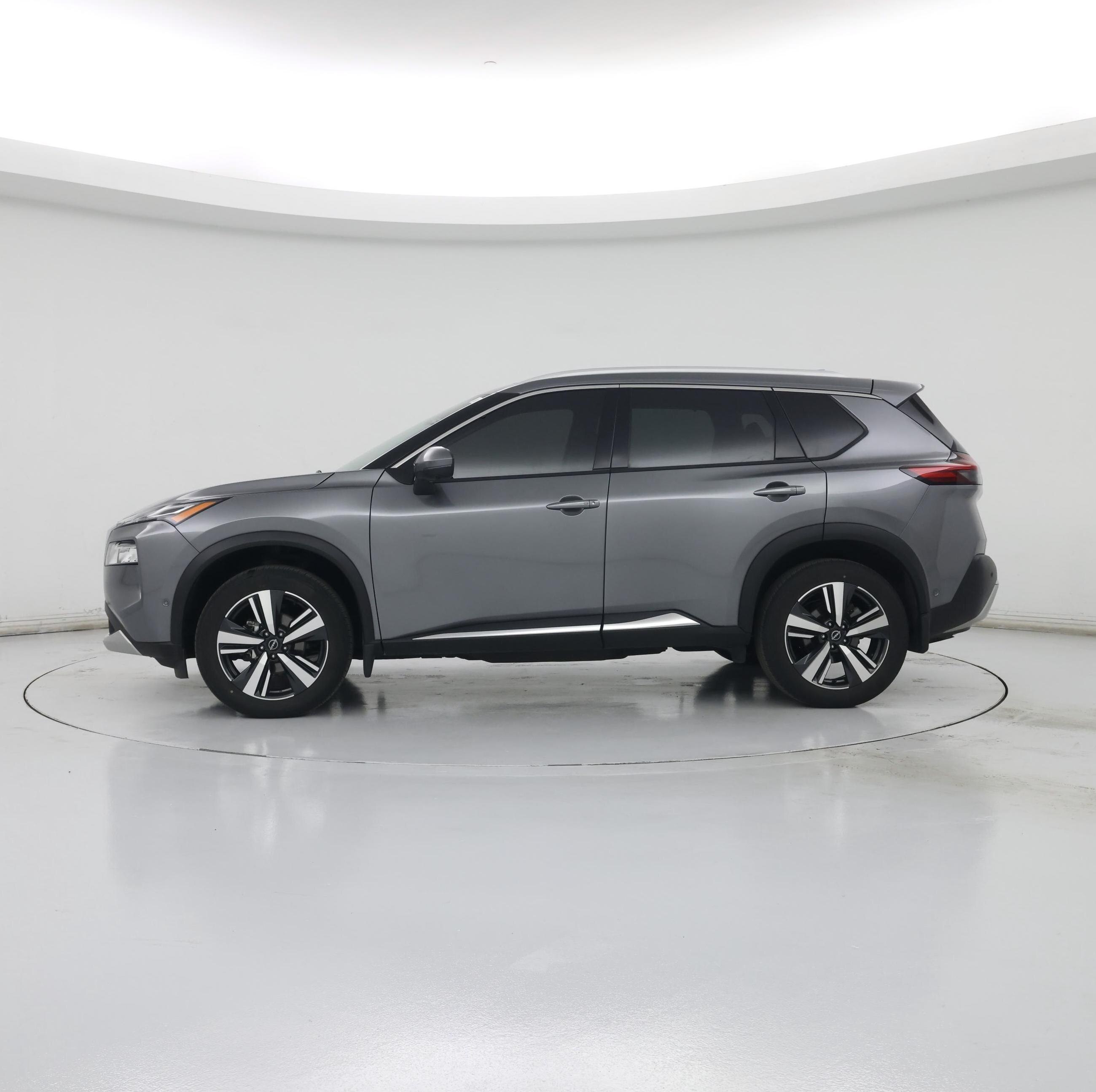 Thumbnail: 2023 Nissan Rogue - 3
