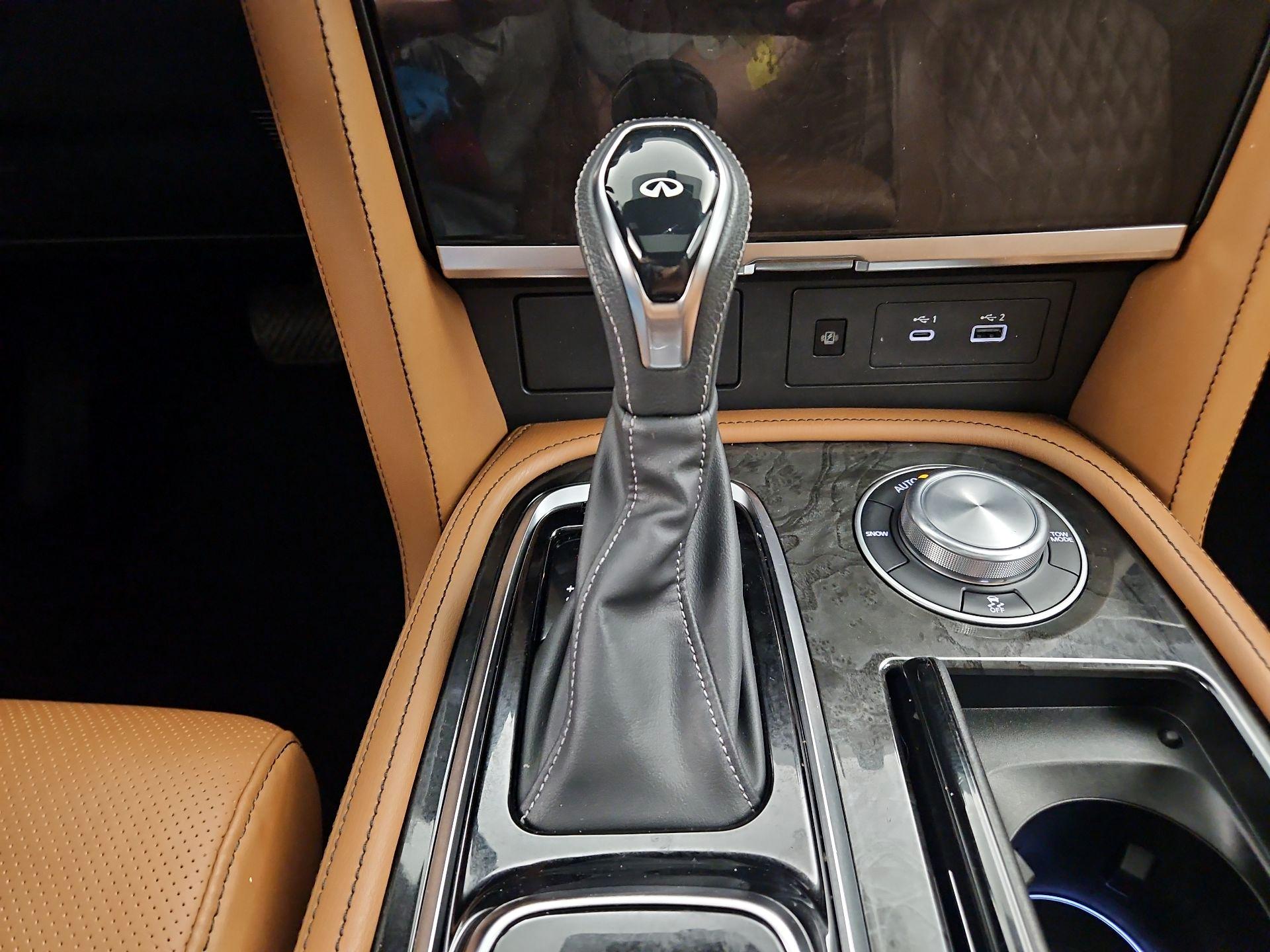 Thumbnail: 2023 INFINITI QX80 - 18