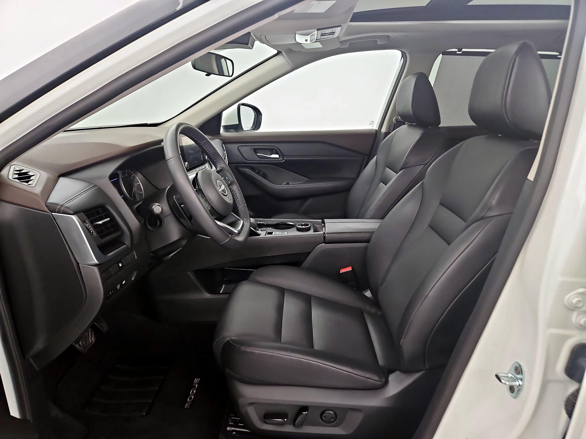 Thumbnail: 2023 Nissan Rogue - 11