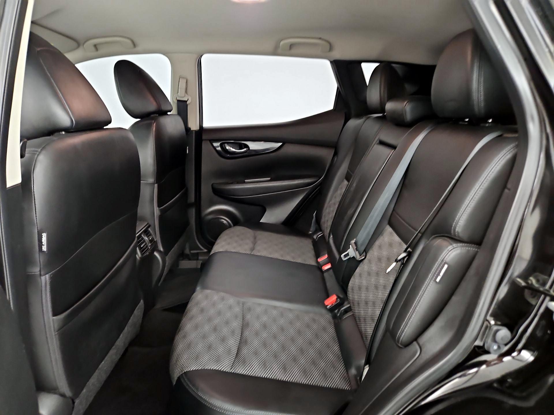 Thumbnail: 2022 Nissan Rogue Sport - 19