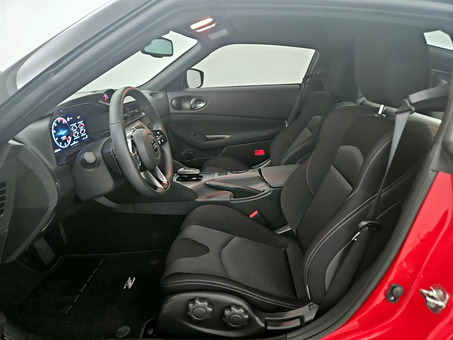 Thumbnail: 2025 Nissan Z - 11