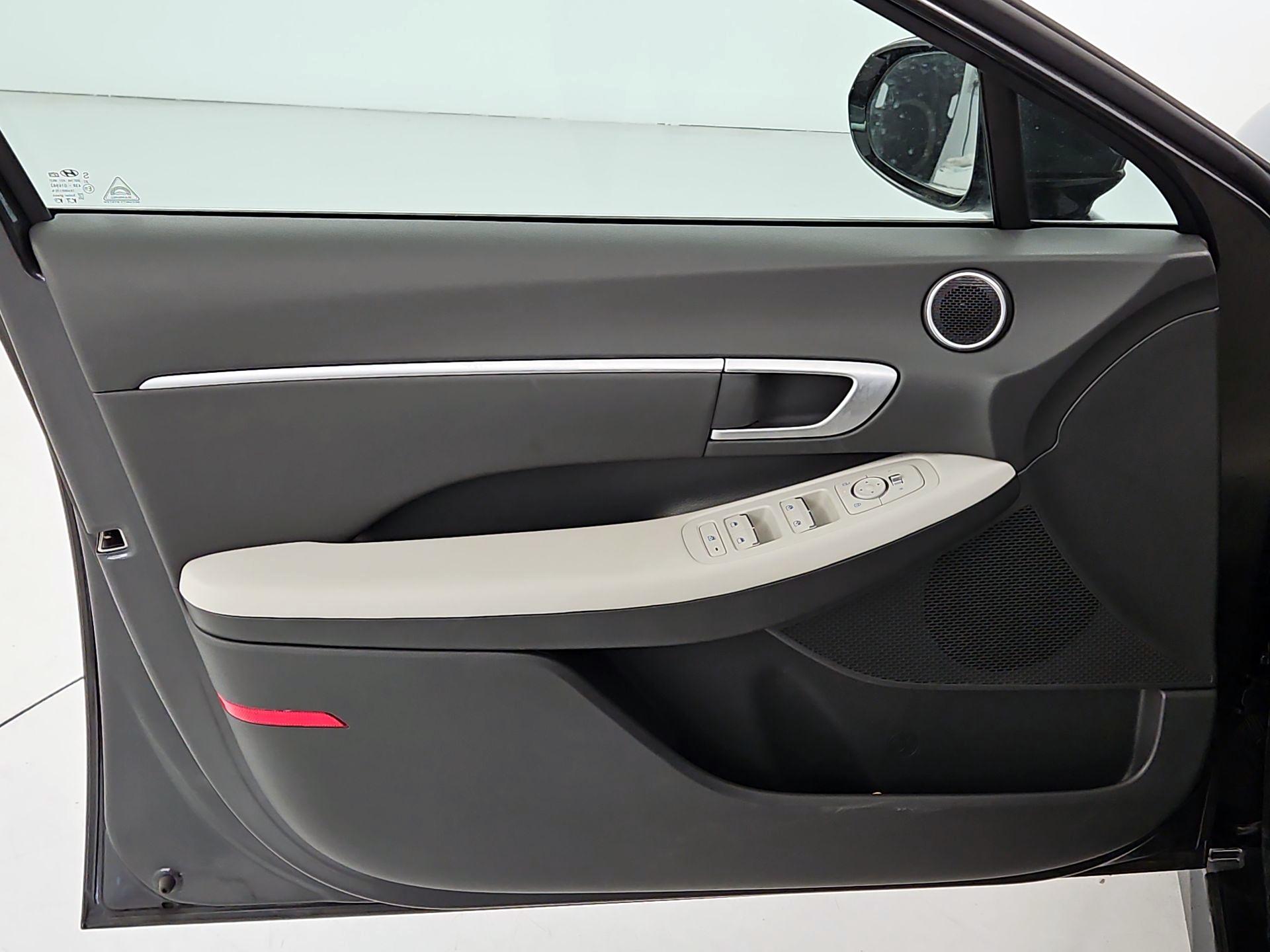 Thumbnail: 2025 Hyundai Sonata - 12