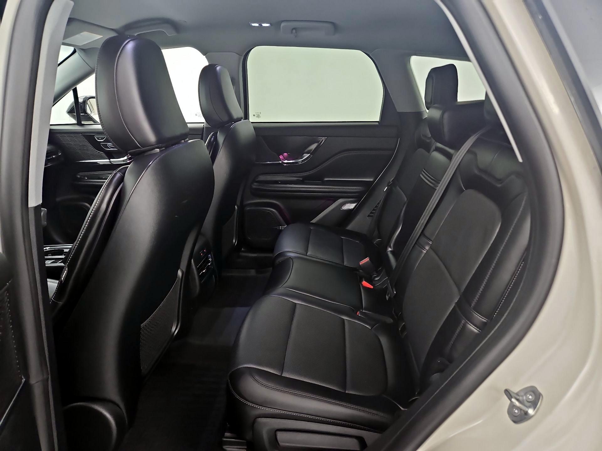 Thumbnail: 2022 Lincoln Corsair - 20