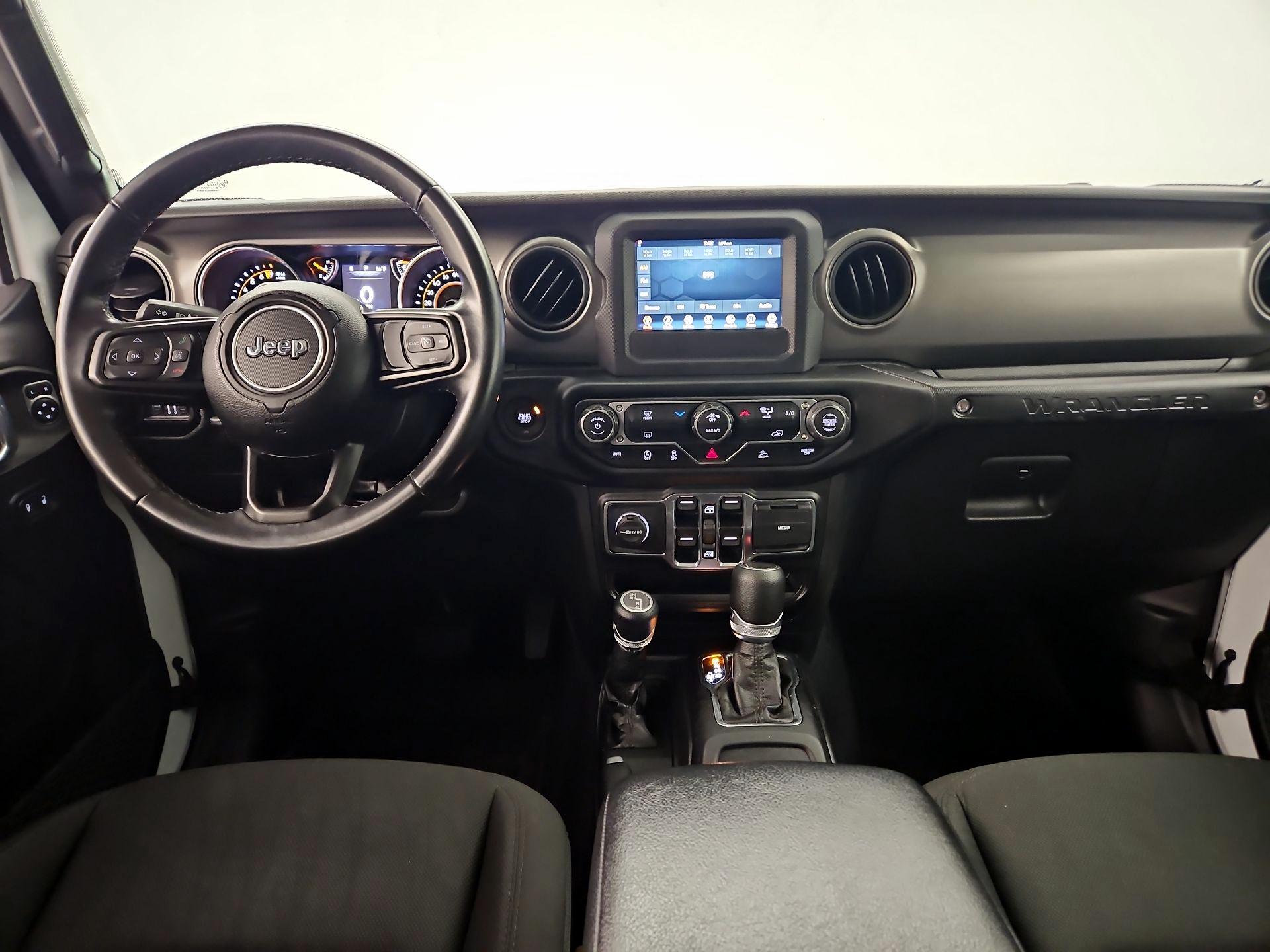 Thumbnail: 2022 Jeep Wrangler - 9