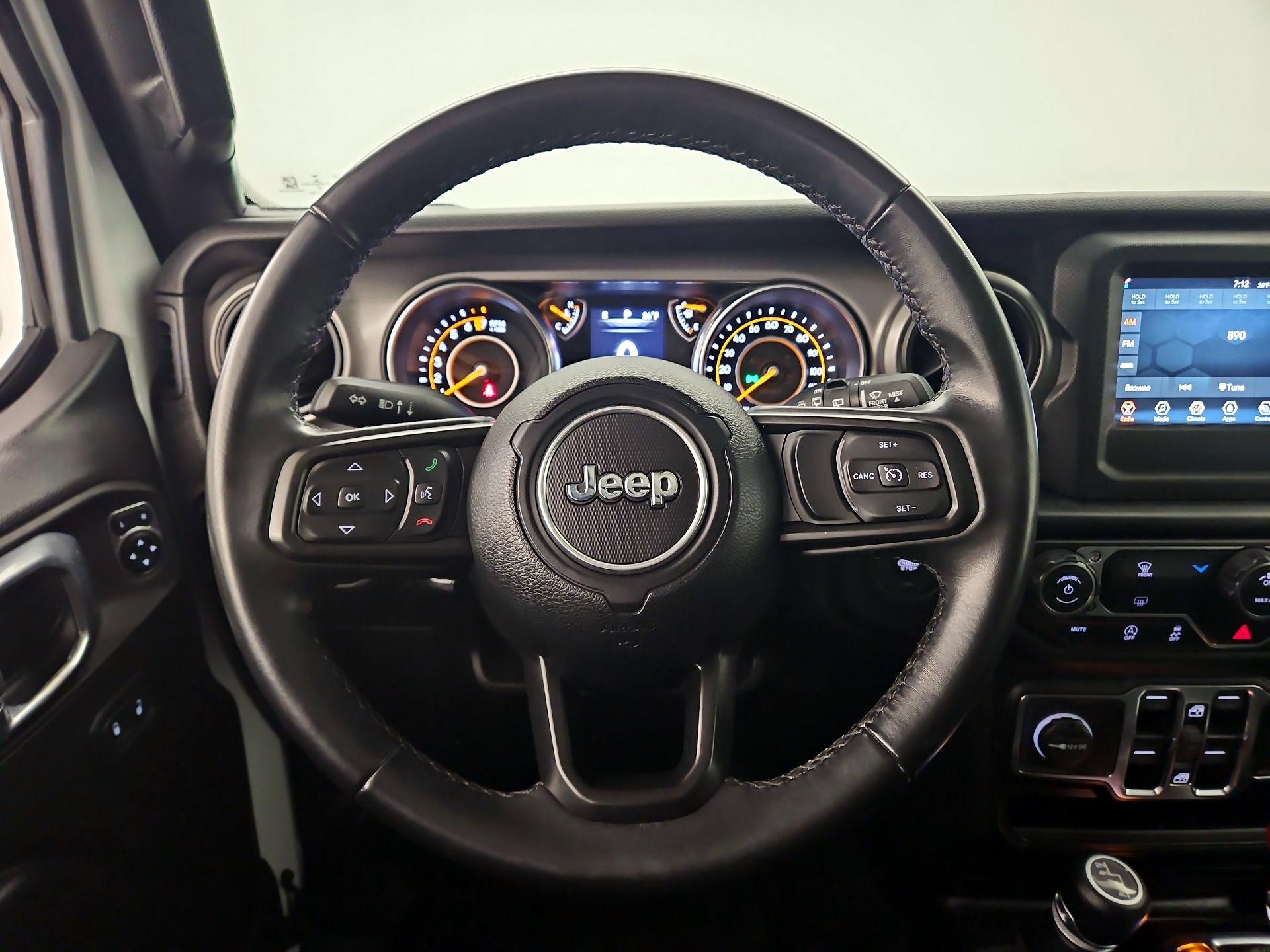 Thumbnail: 2022 Jeep Wrangler - 10