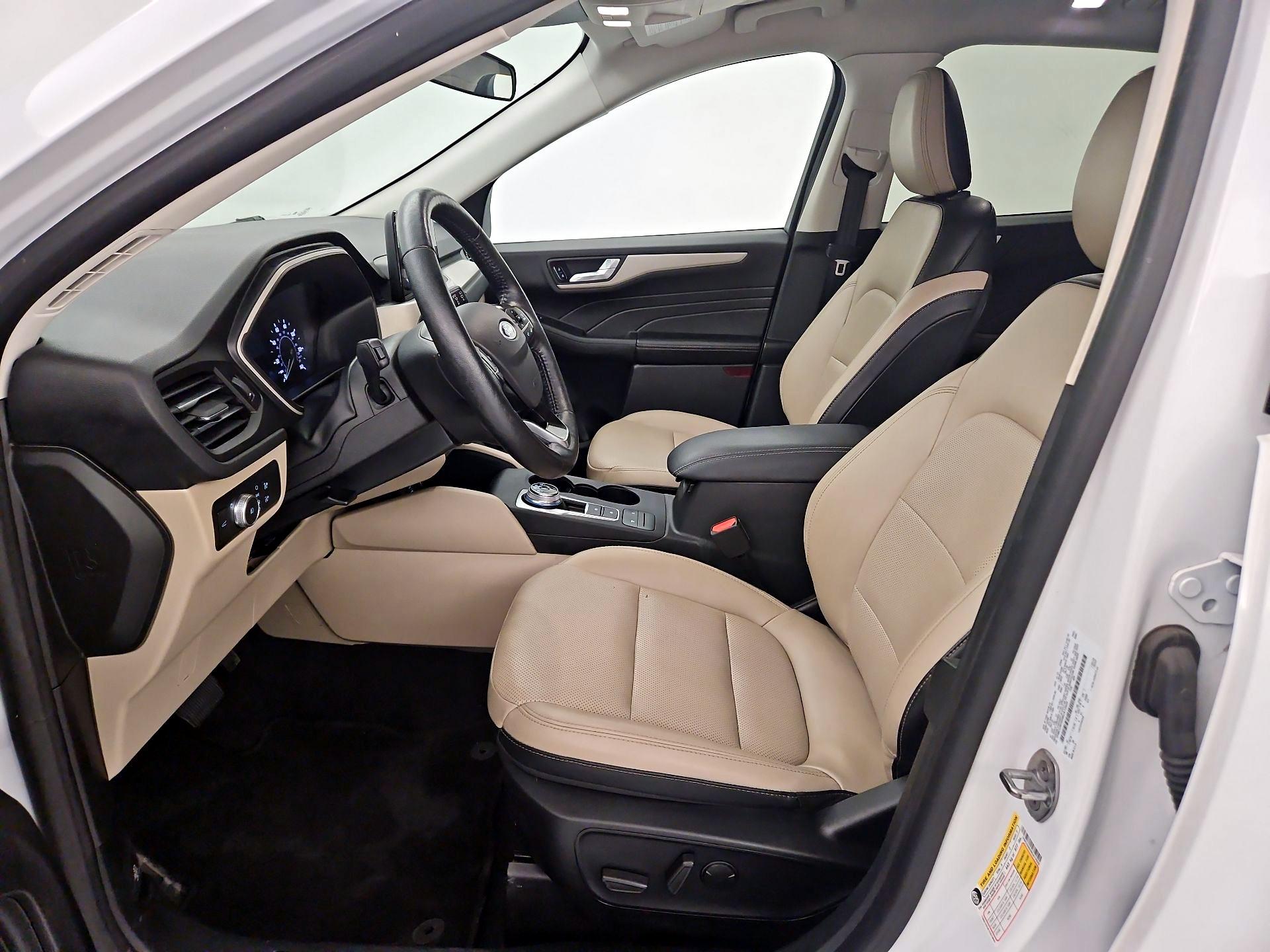 Thumbnail: 2021 Ford Escape - 11