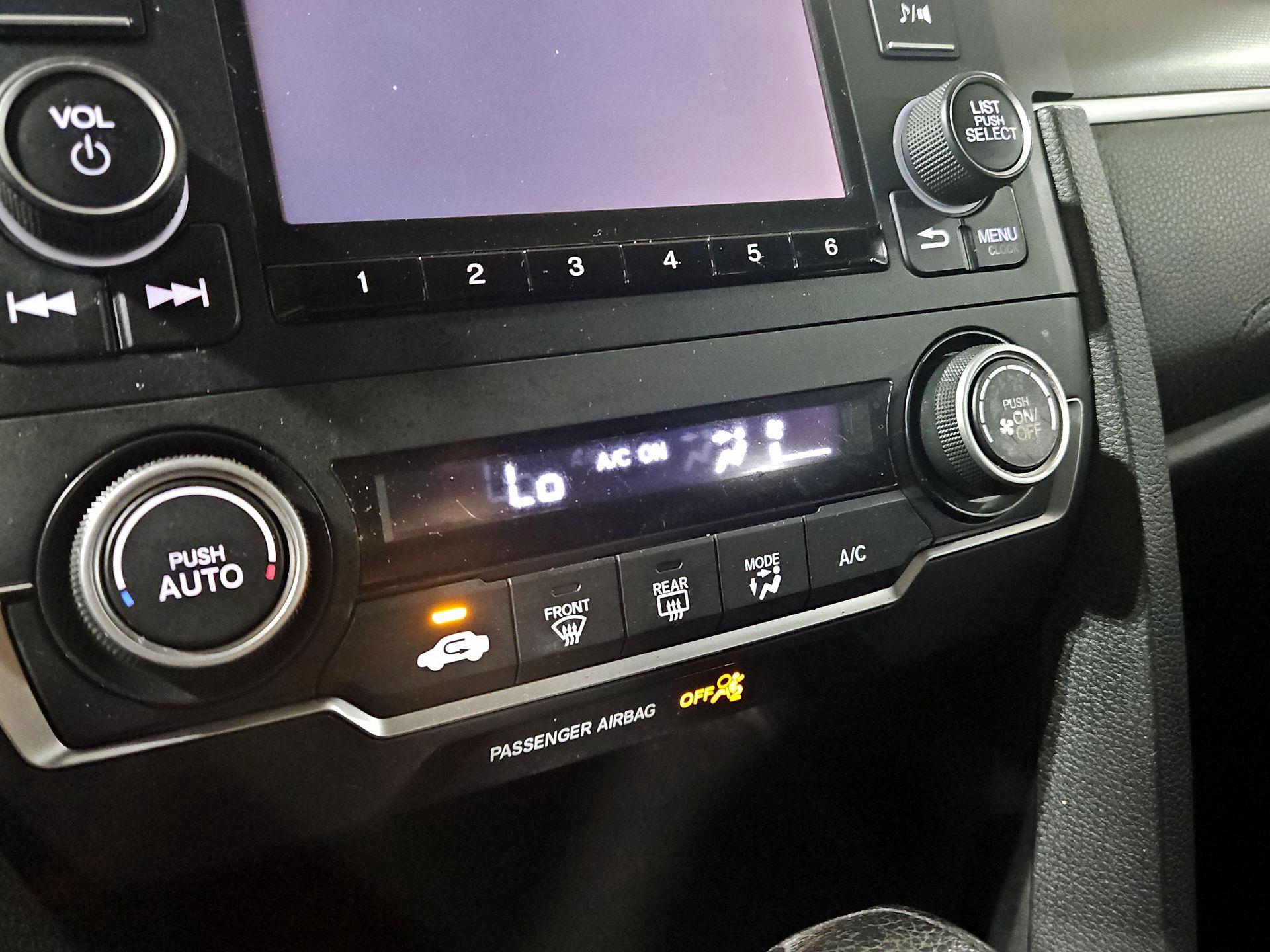 Thumbnail: 2019 Honda Civic - 16