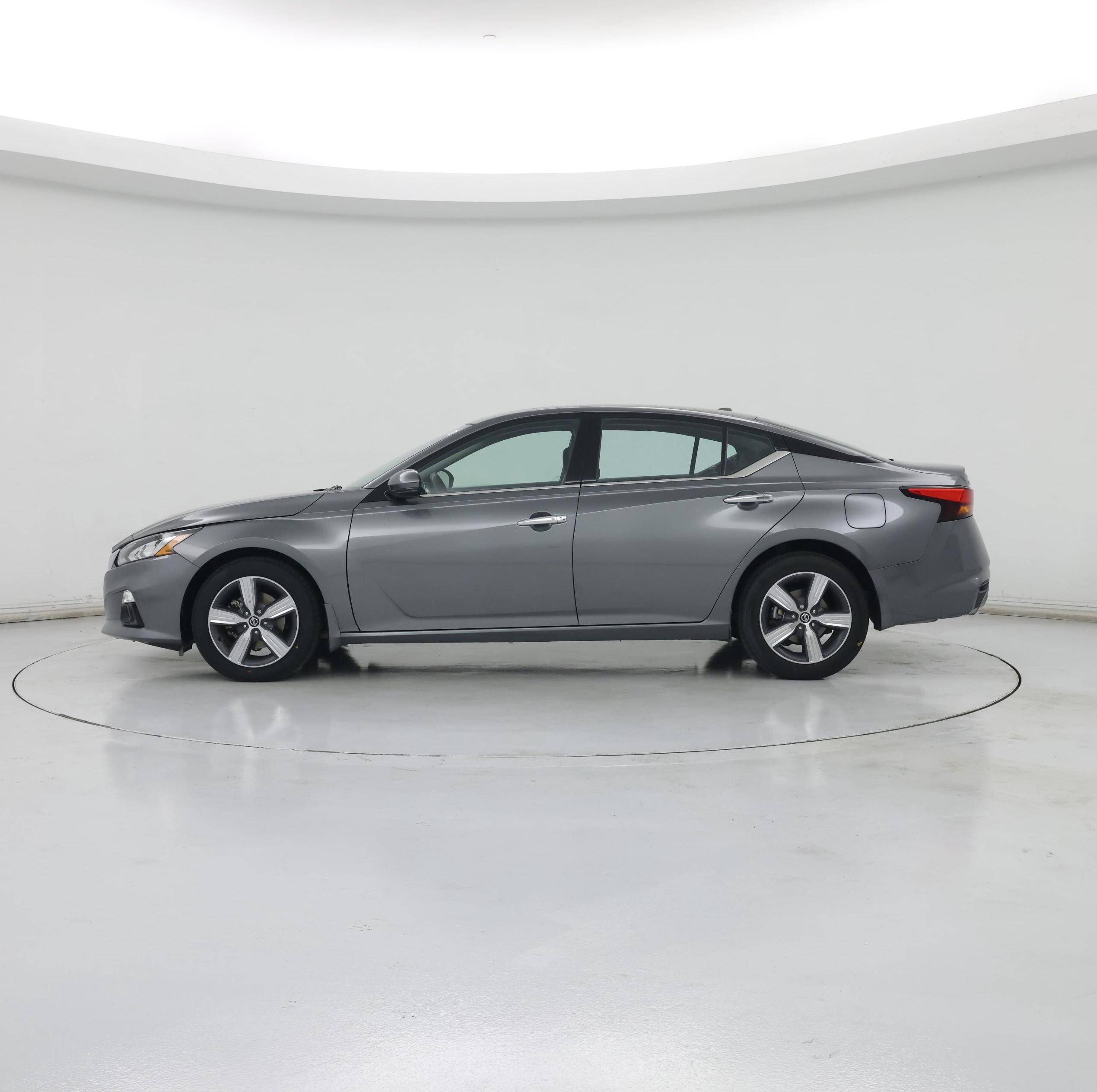 Thumbnail: 2022 Nissan Altima - 3