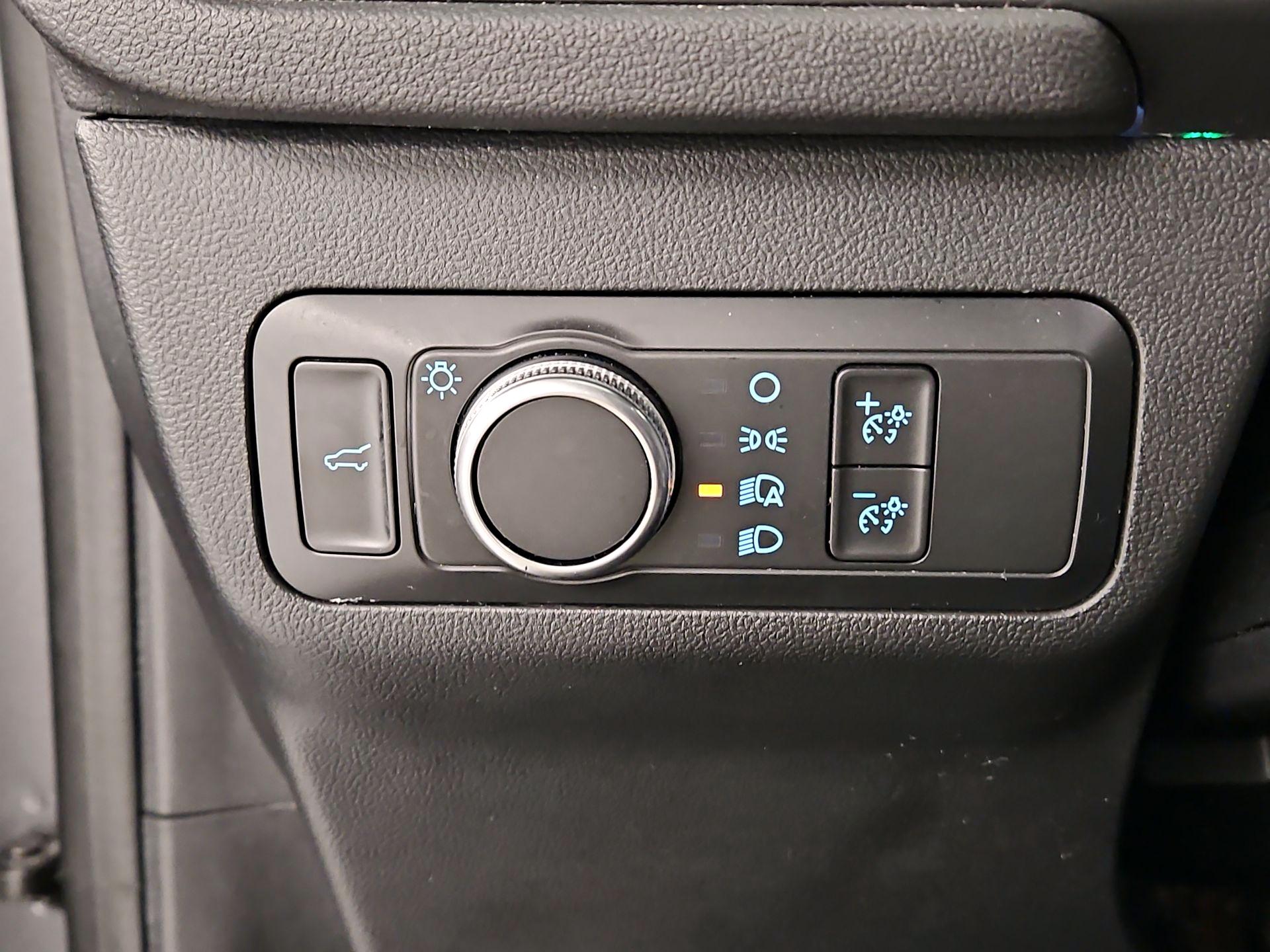 Thumbnail: 2022 Ford Escape - 13