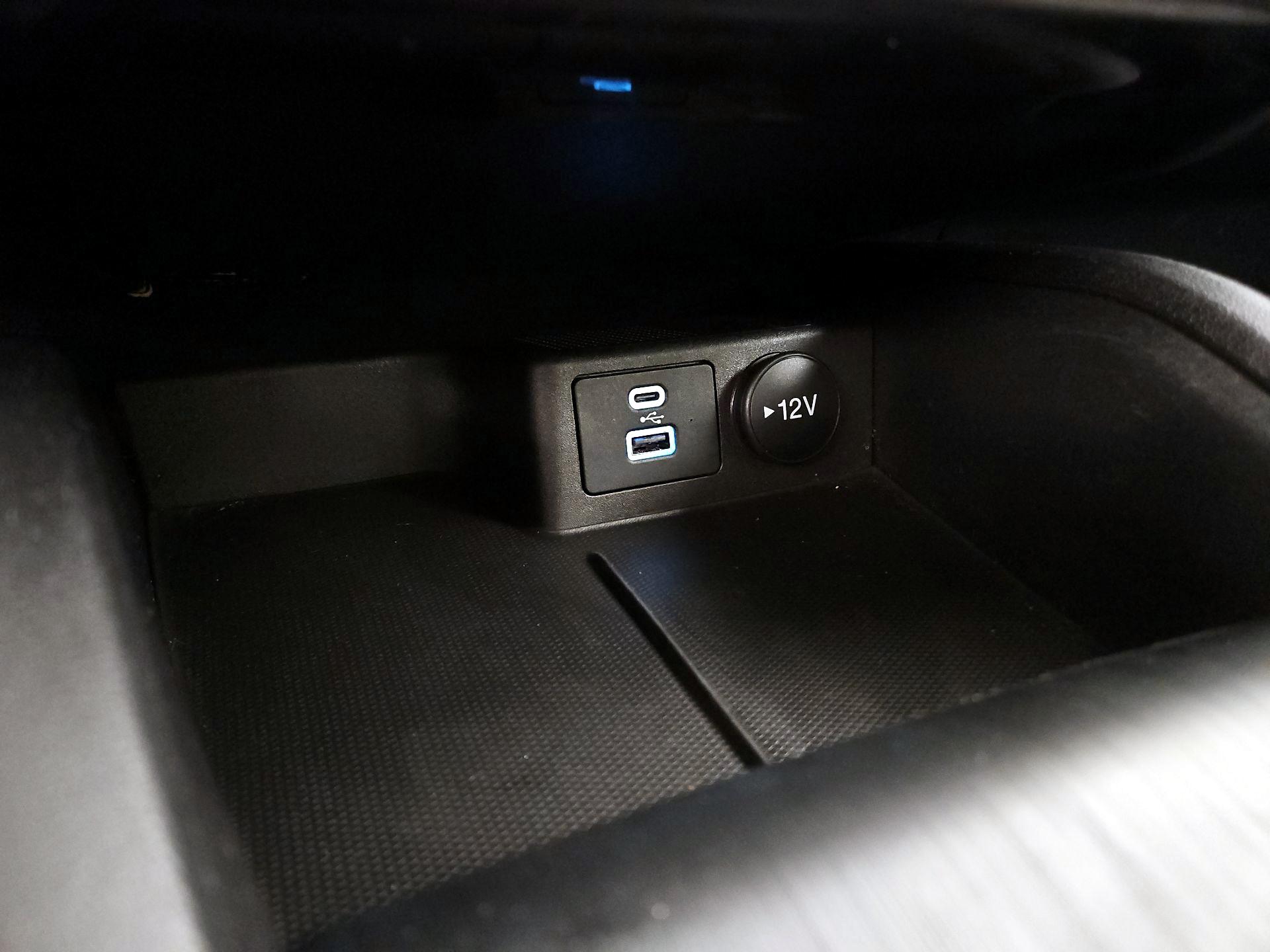 Thumbnail: 2022 Ford Escape - 18