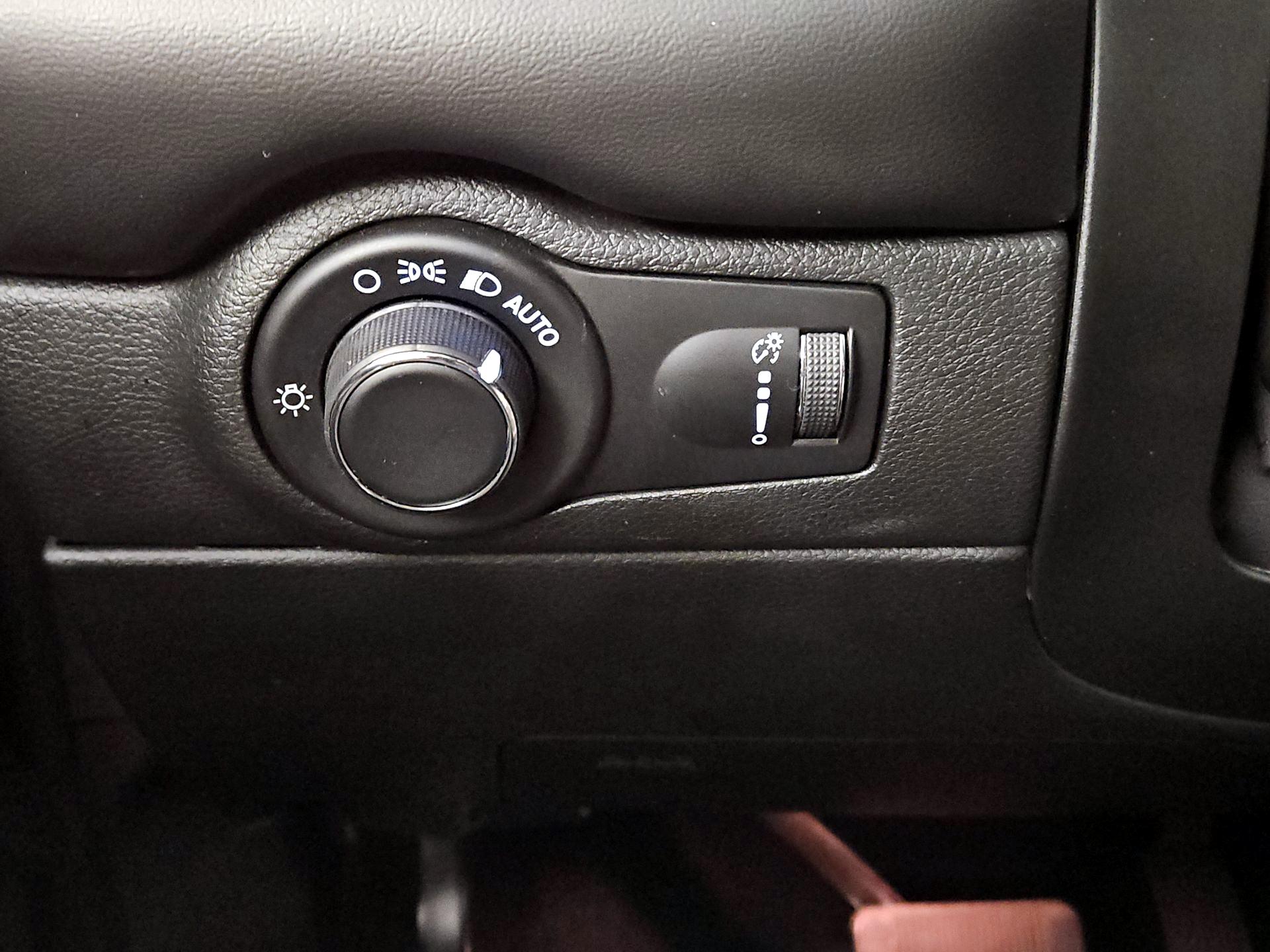 Thumbnail: 2023 Dodge Durango - 13