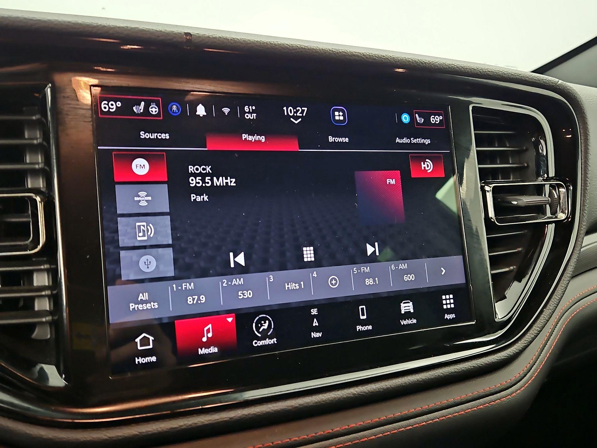 Thumbnail: 2023 Dodge Durango - 16