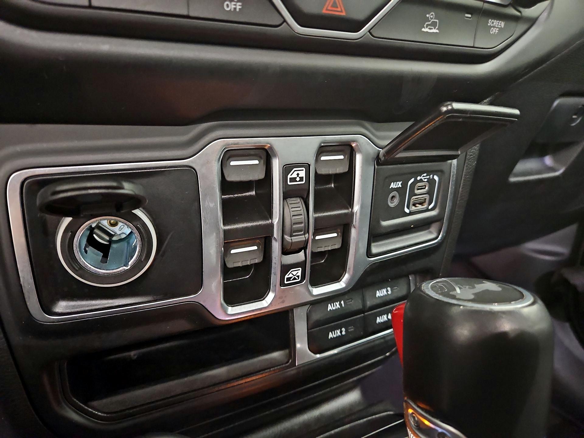 Thumbnail: 2023 Jeep Wrangler - 19