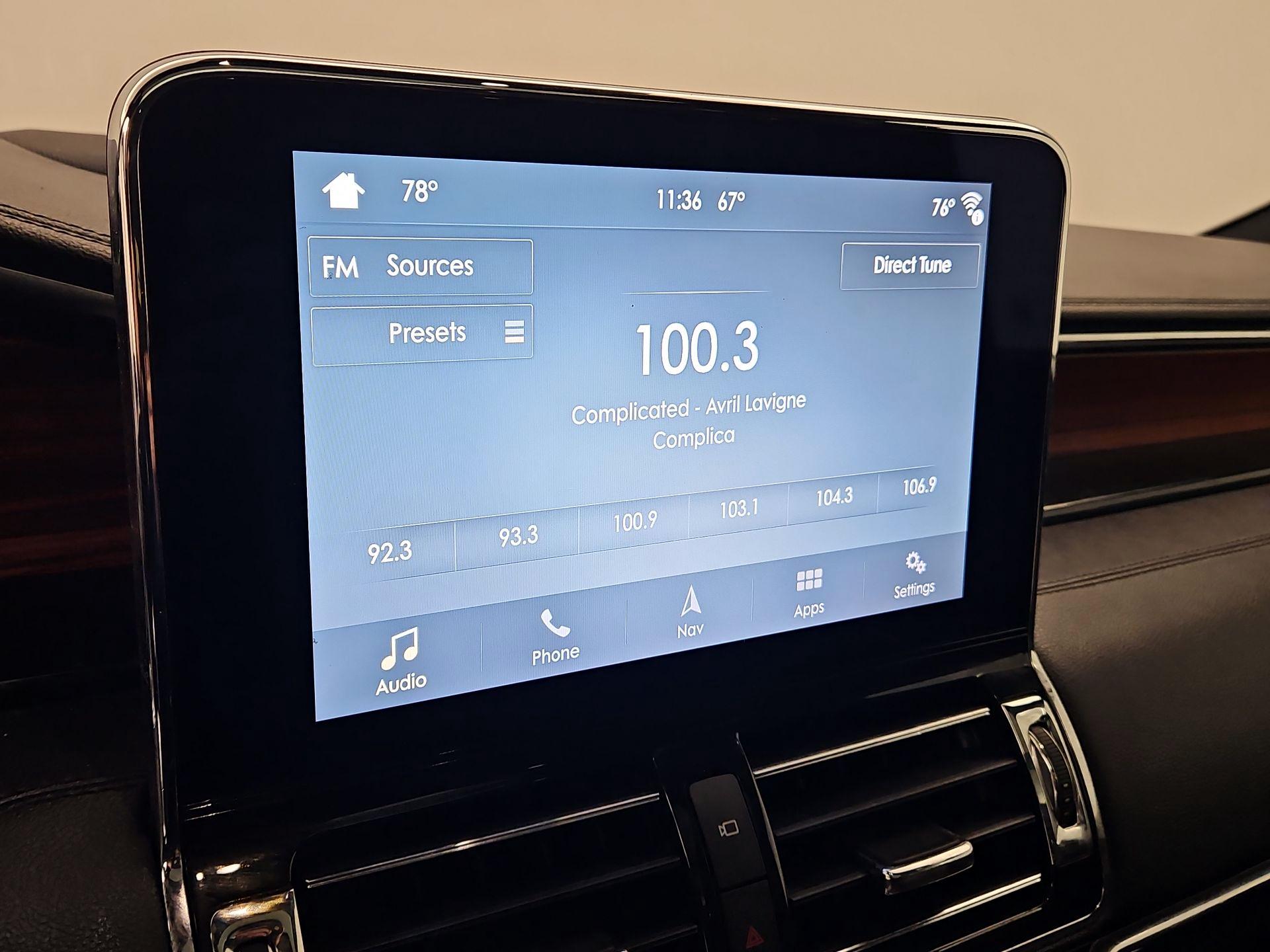 Thumbnail: 2018 Lincoln Navigator - 16