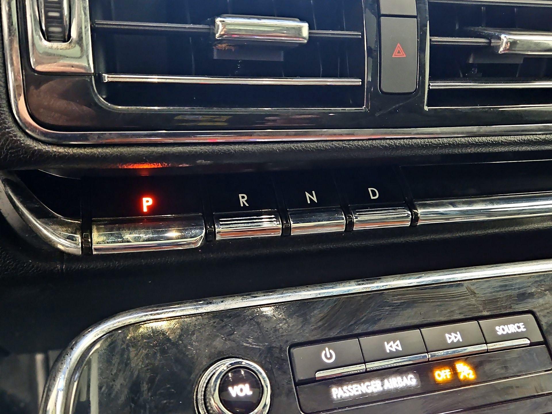 Thumbnail: 2018 Lincoln Navigator - 18