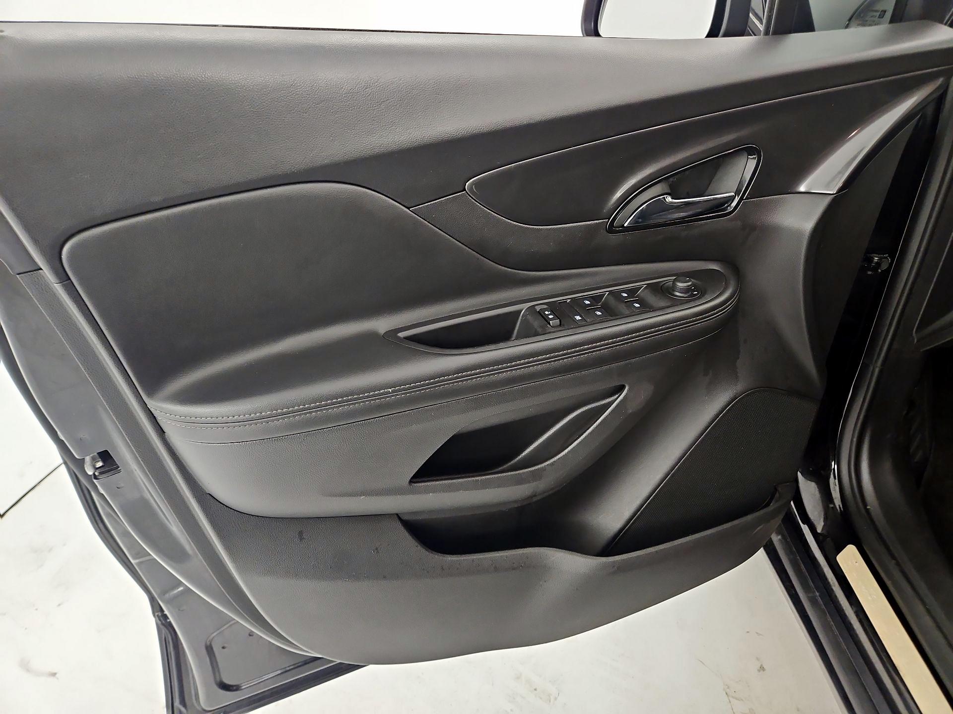 Thumbnail: 2018 Buick Encore - 12