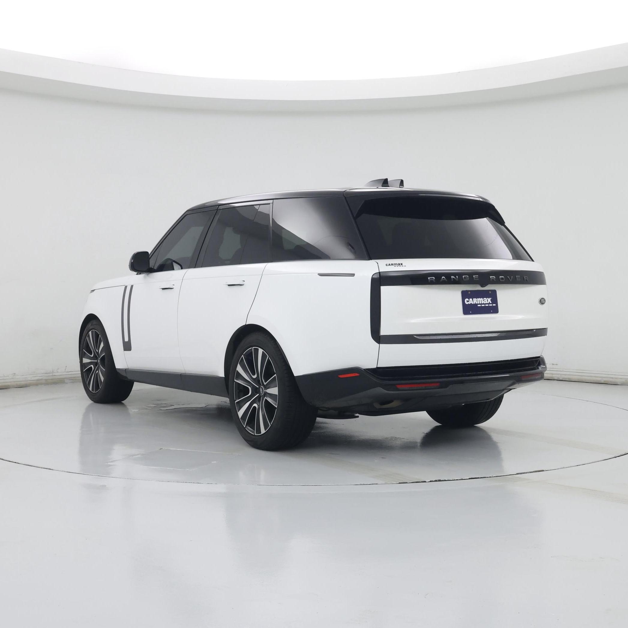 Thumbnail: 2023 Land Rover Range Rover - 2