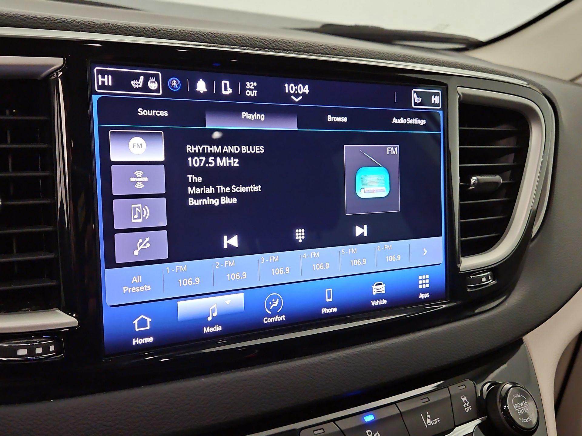 Thumbnail: 2023 Chrysler Pacifica - 15