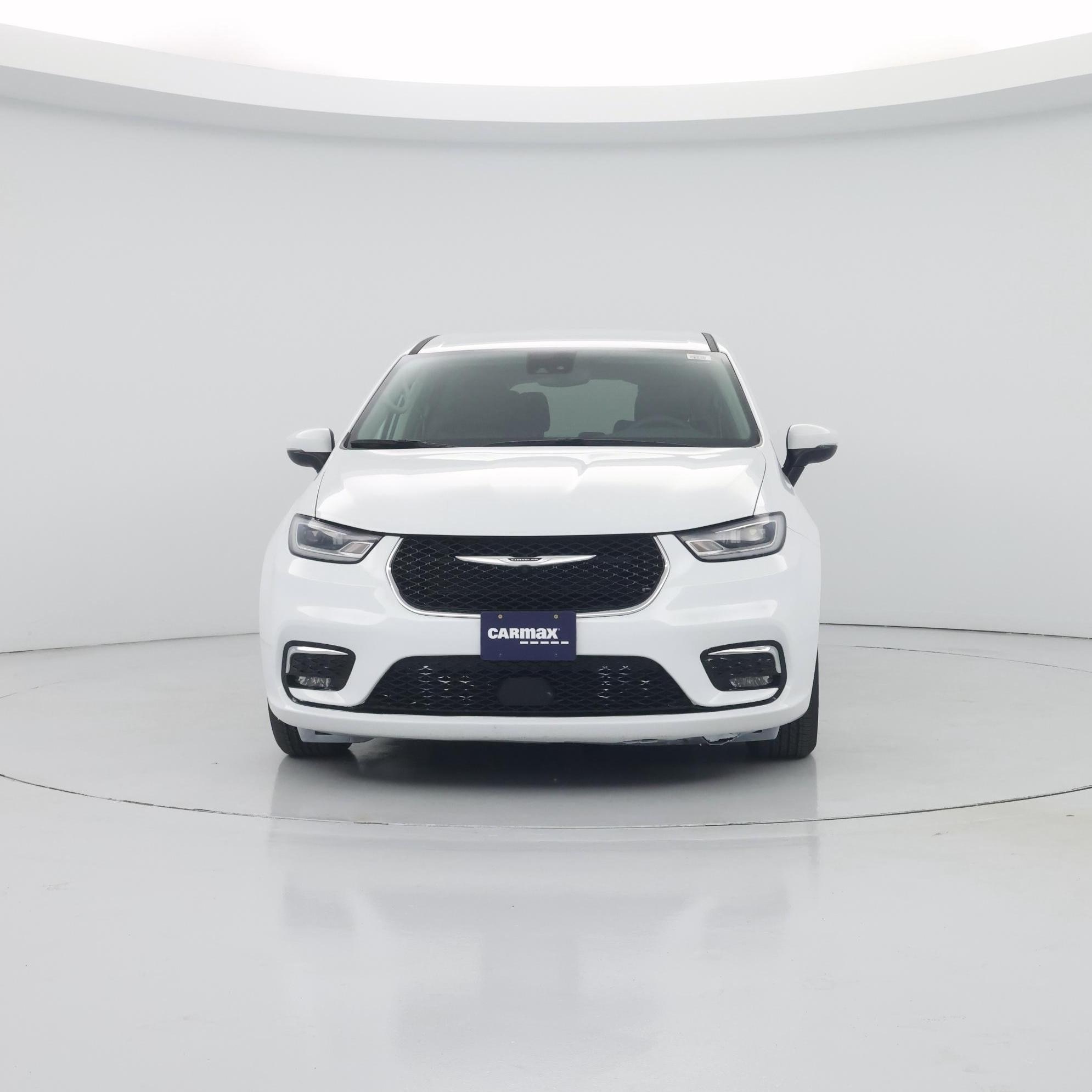 Thumbnail: 2023 Chrysler Pacifica - 5