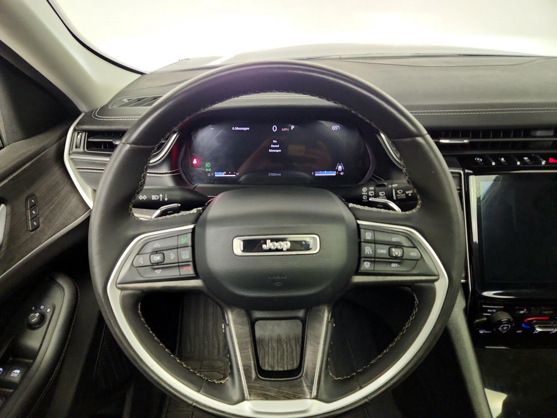 Thumbnail: 2023 Jeep Grand Cherokee - 10