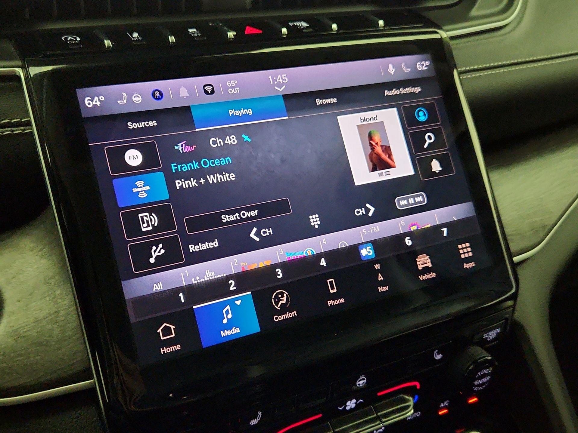 Thumbnail: 2023 Jeep Grand Cherokee - 16