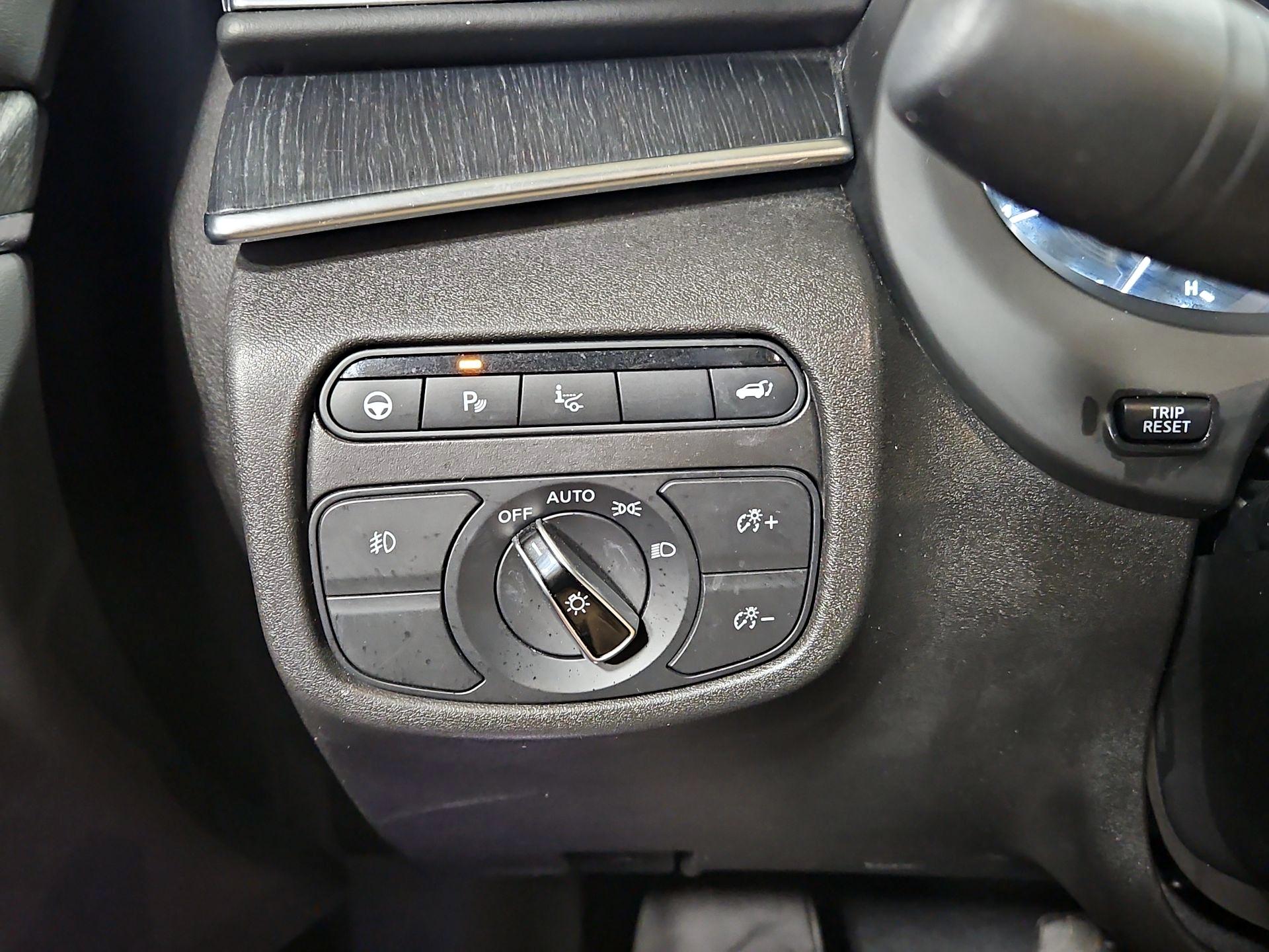 Thumbnail: 2023 INFINITI QX55 - 13