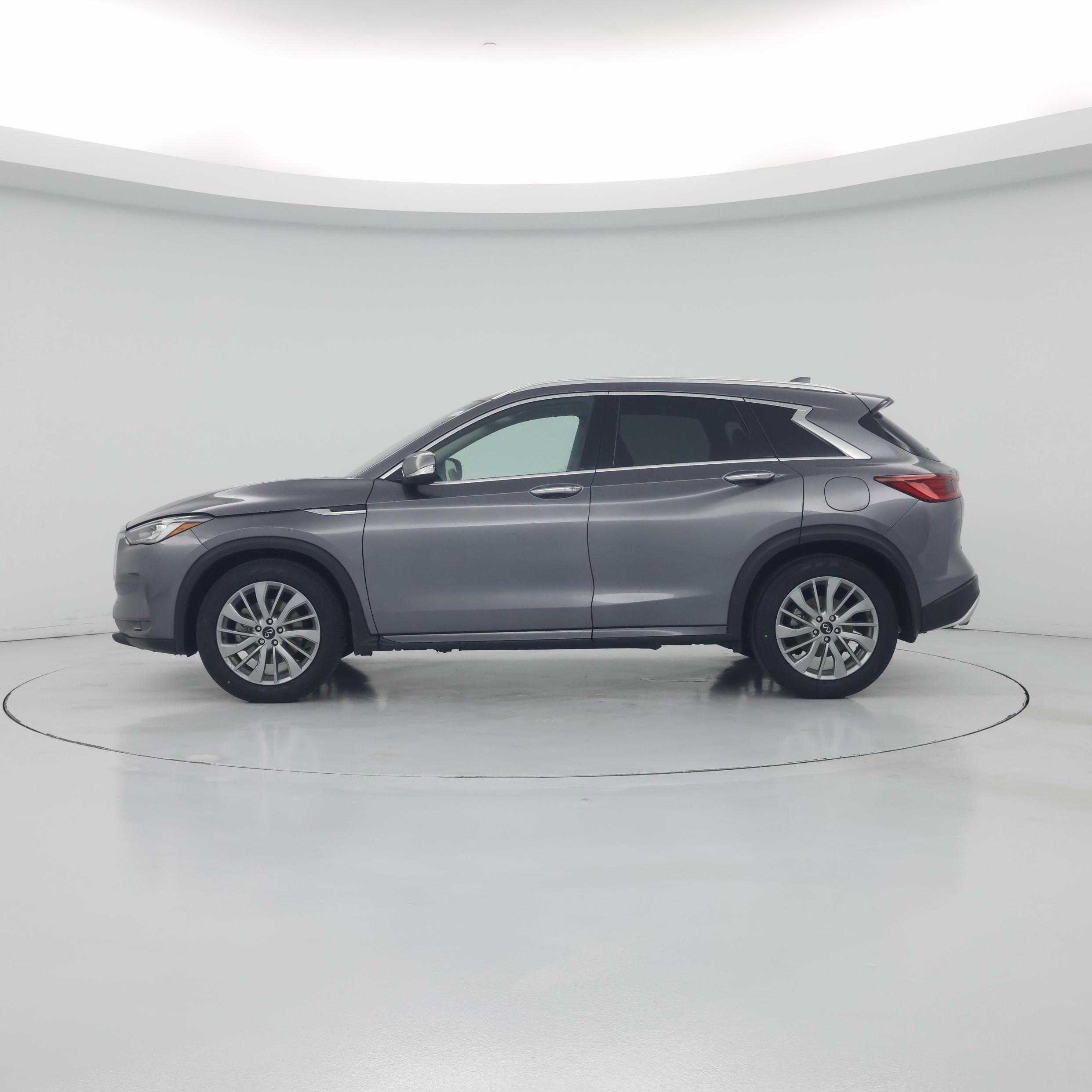 Thumbnail: 2023 INFINITI QX50 - 3