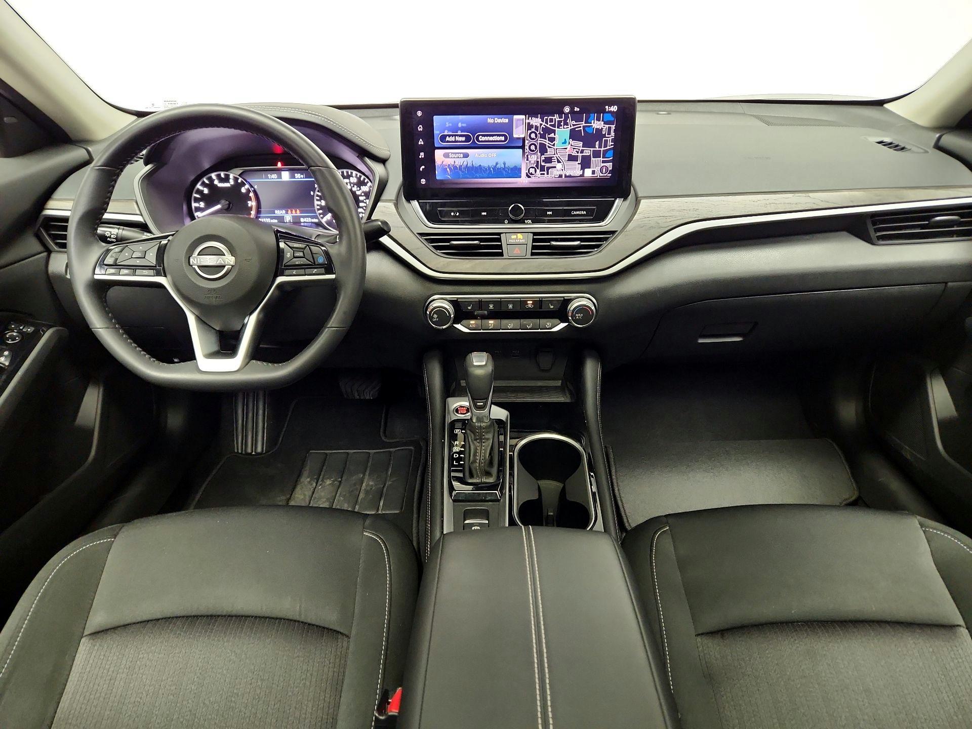 Thumbnail: 2023 Nissan Altima - 9