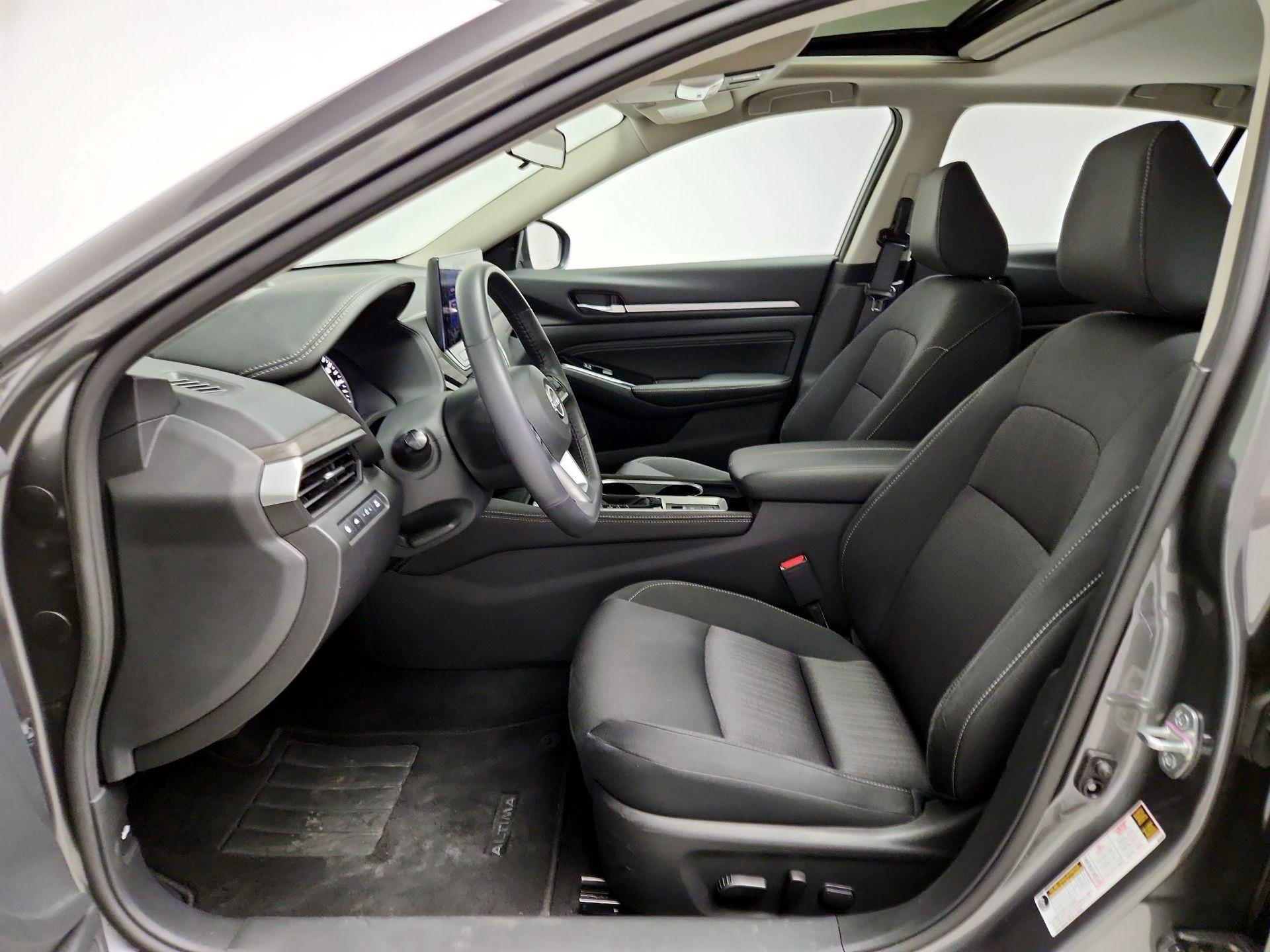 Thumbnail: 2023 Nissan Altima - 11