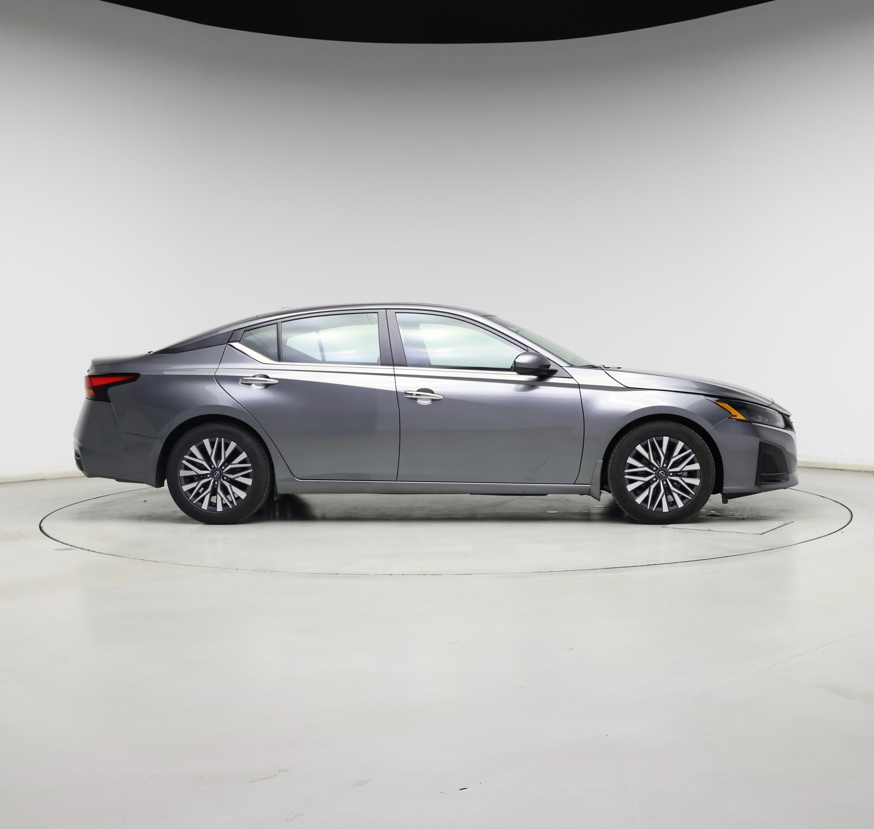 Thumbnail: 2023 Nissan Altima - 7