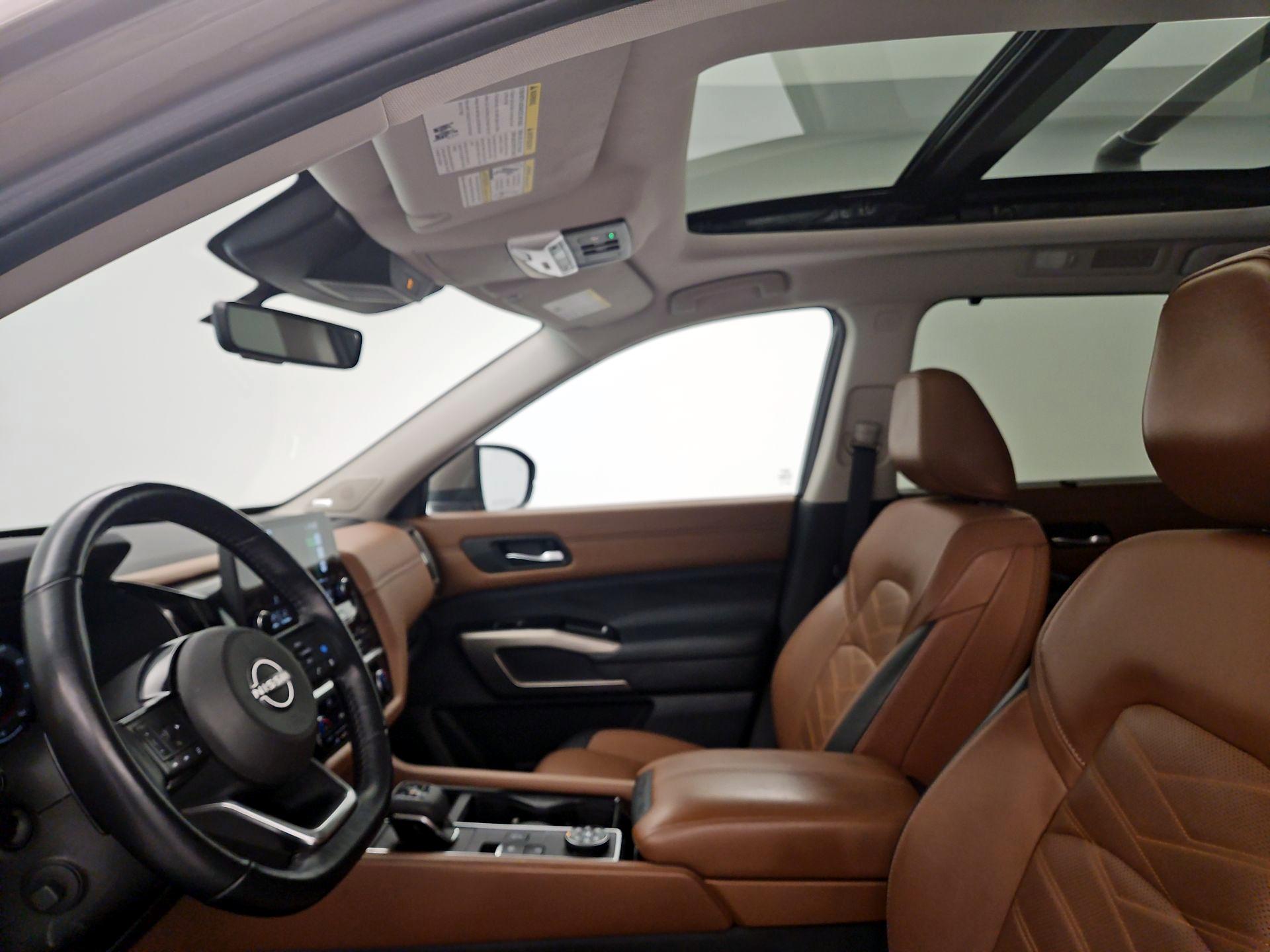 Thumbnail: 2023 Nissan Pathfinder - 20