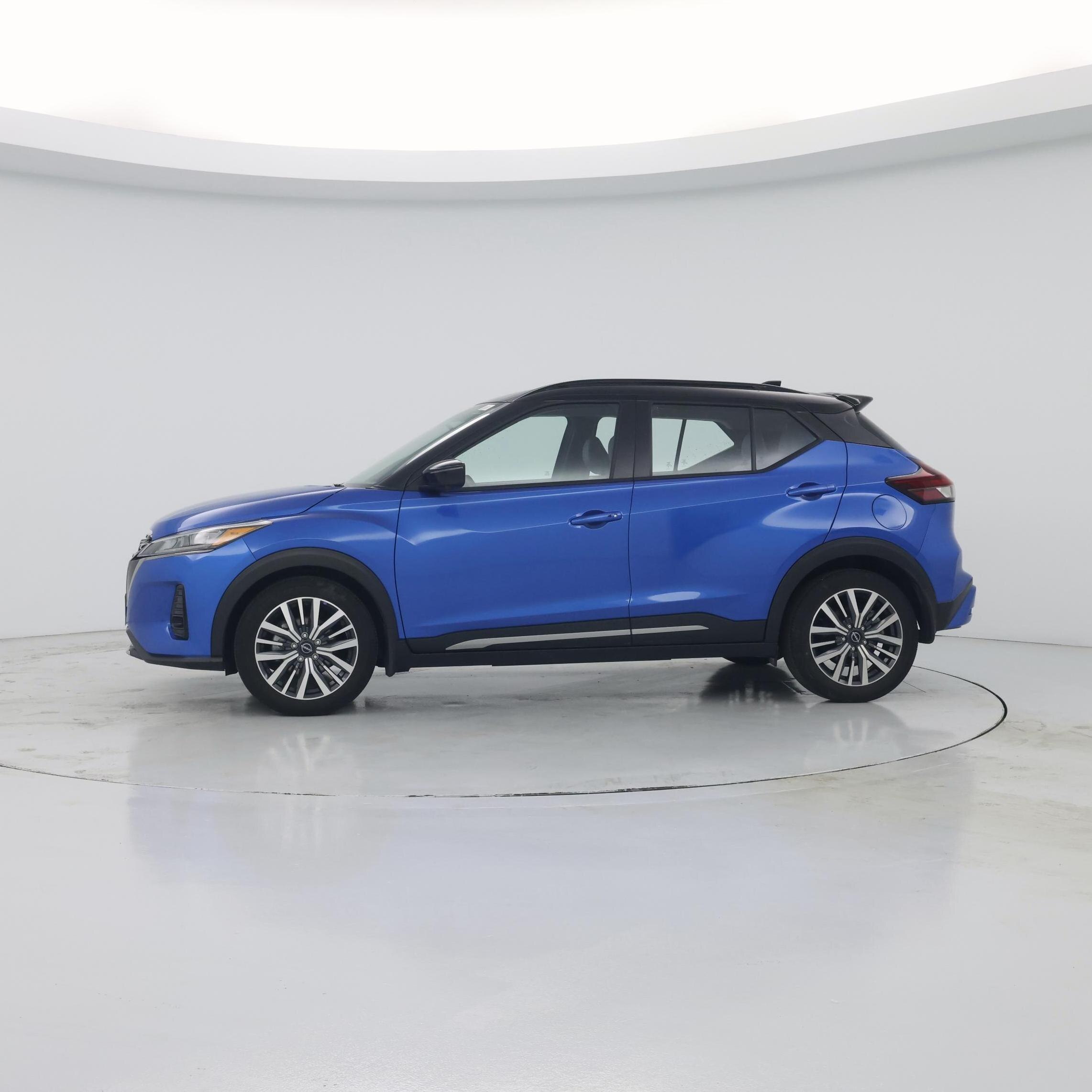 Thumbnail: 2023 Nissan Kicks - 3