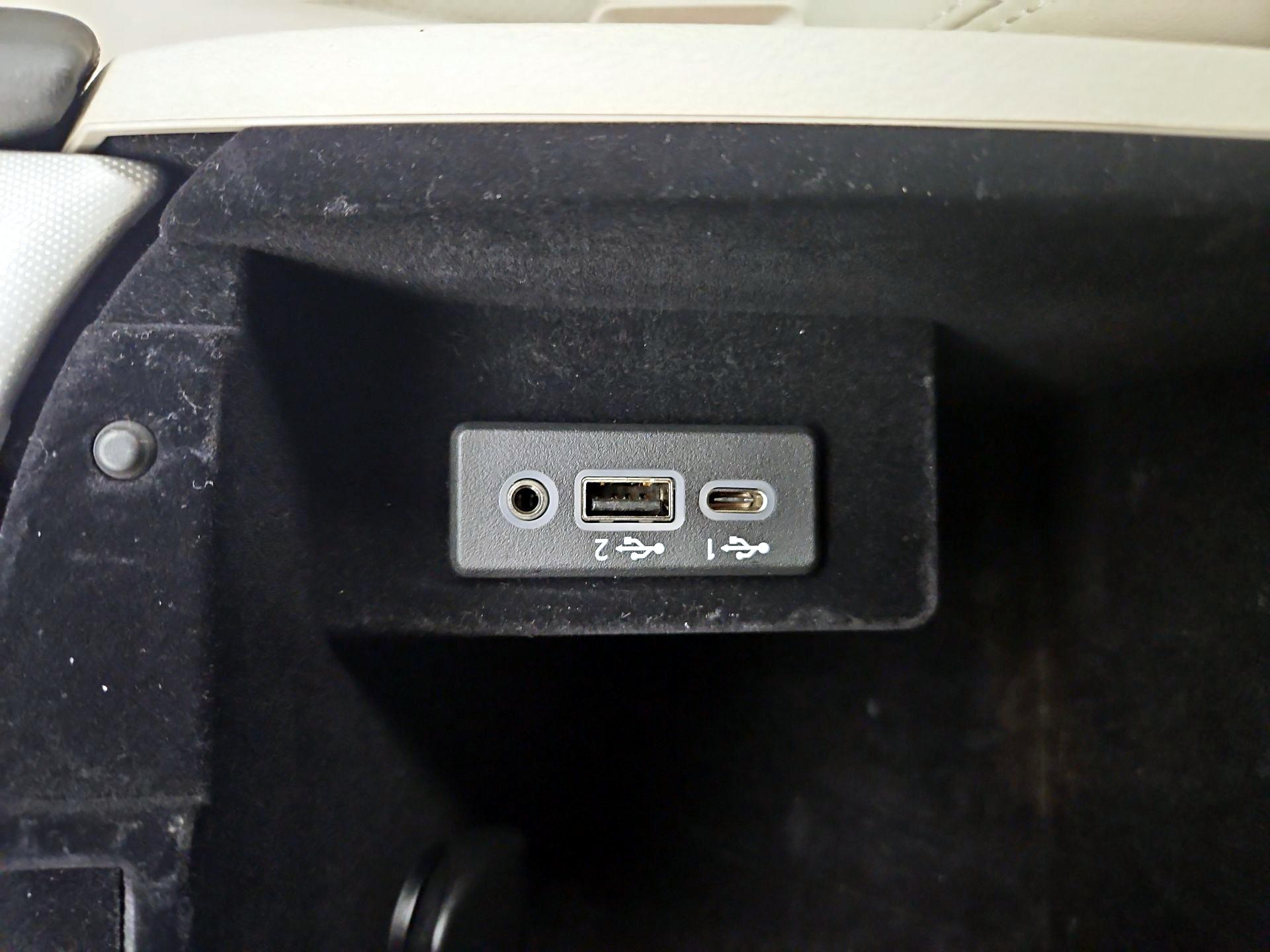 Thumbnail: 2023 INFINITI Q50 - 18