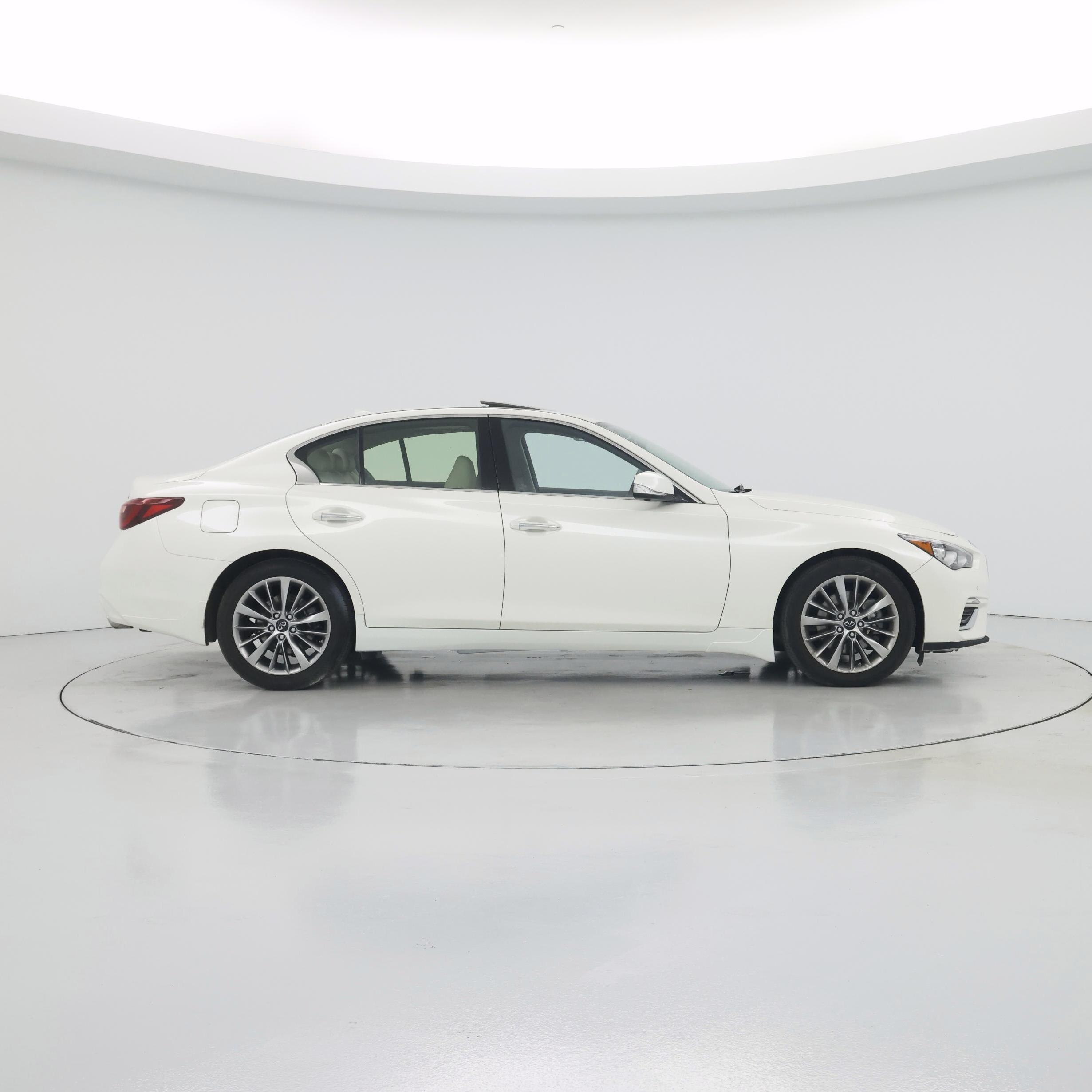 Thumbnail: 2023 INFINITI Q50 - 7