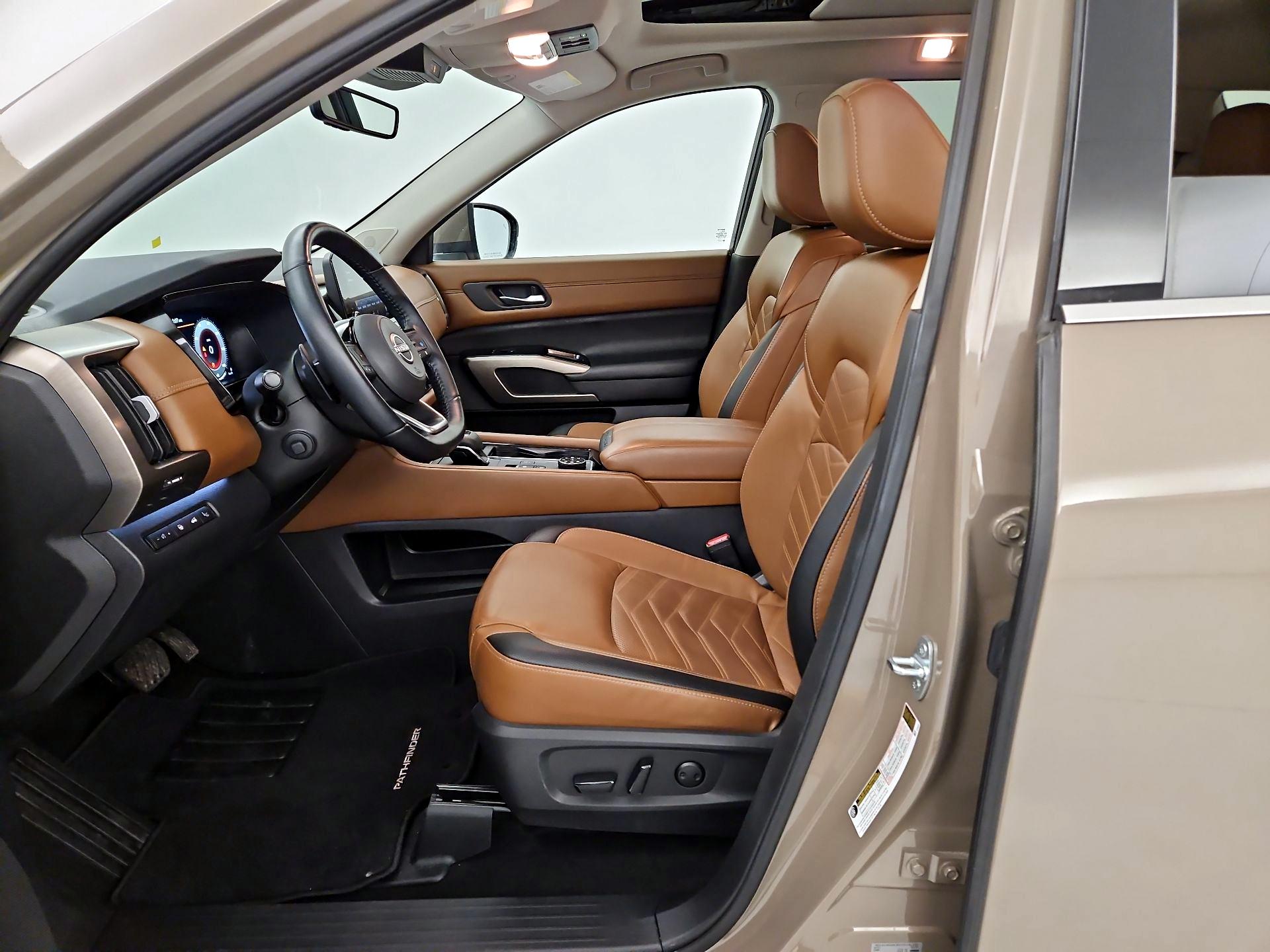 Thumbnail: 2023 Nissan Pathfinder - 11