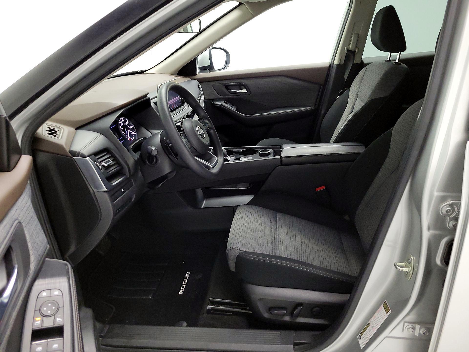 Thumbnail: 2023 Nissan Rogue - 11