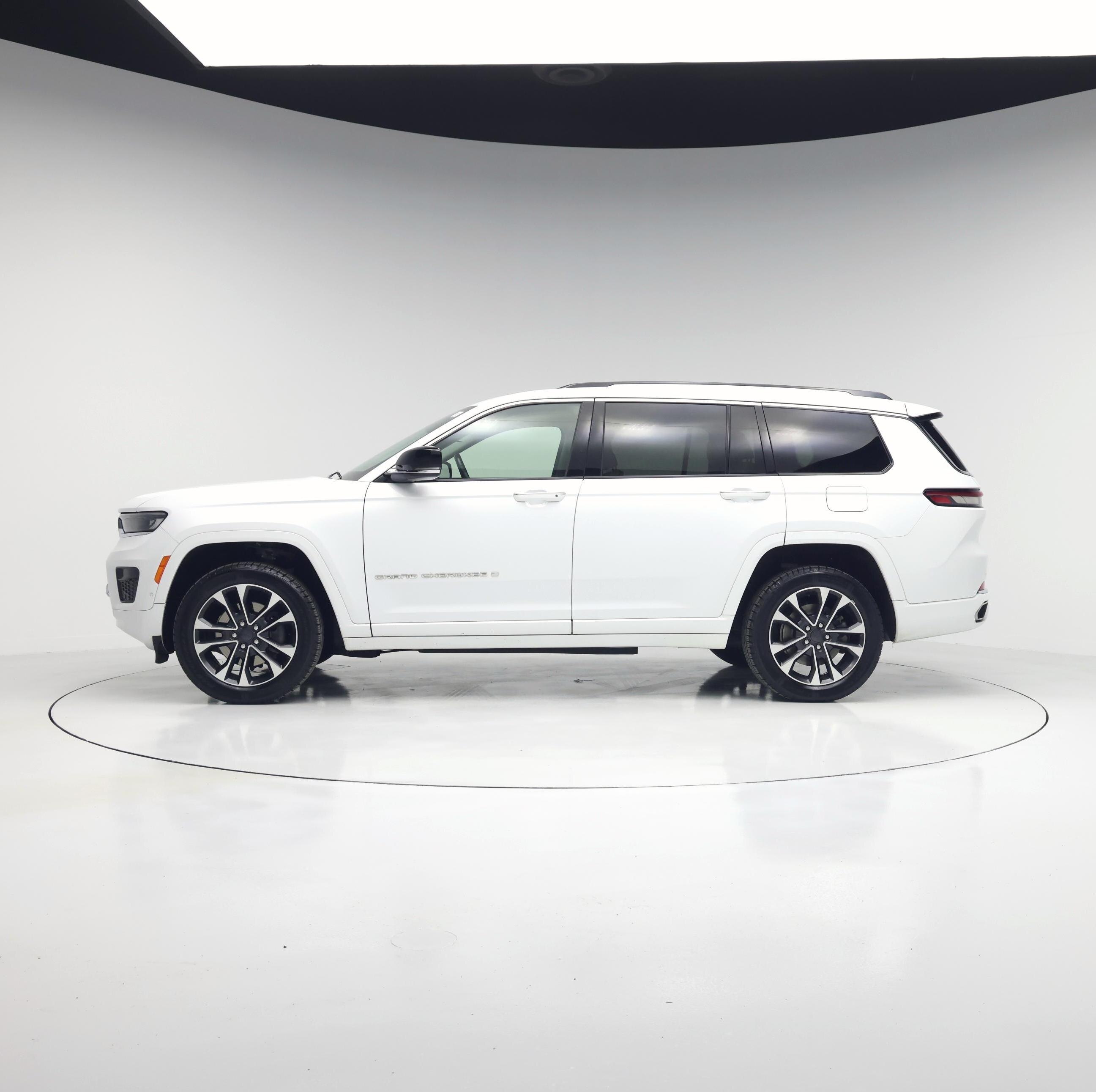 Thumbnail: 2022 Jeep Grand Cherokee L - 3