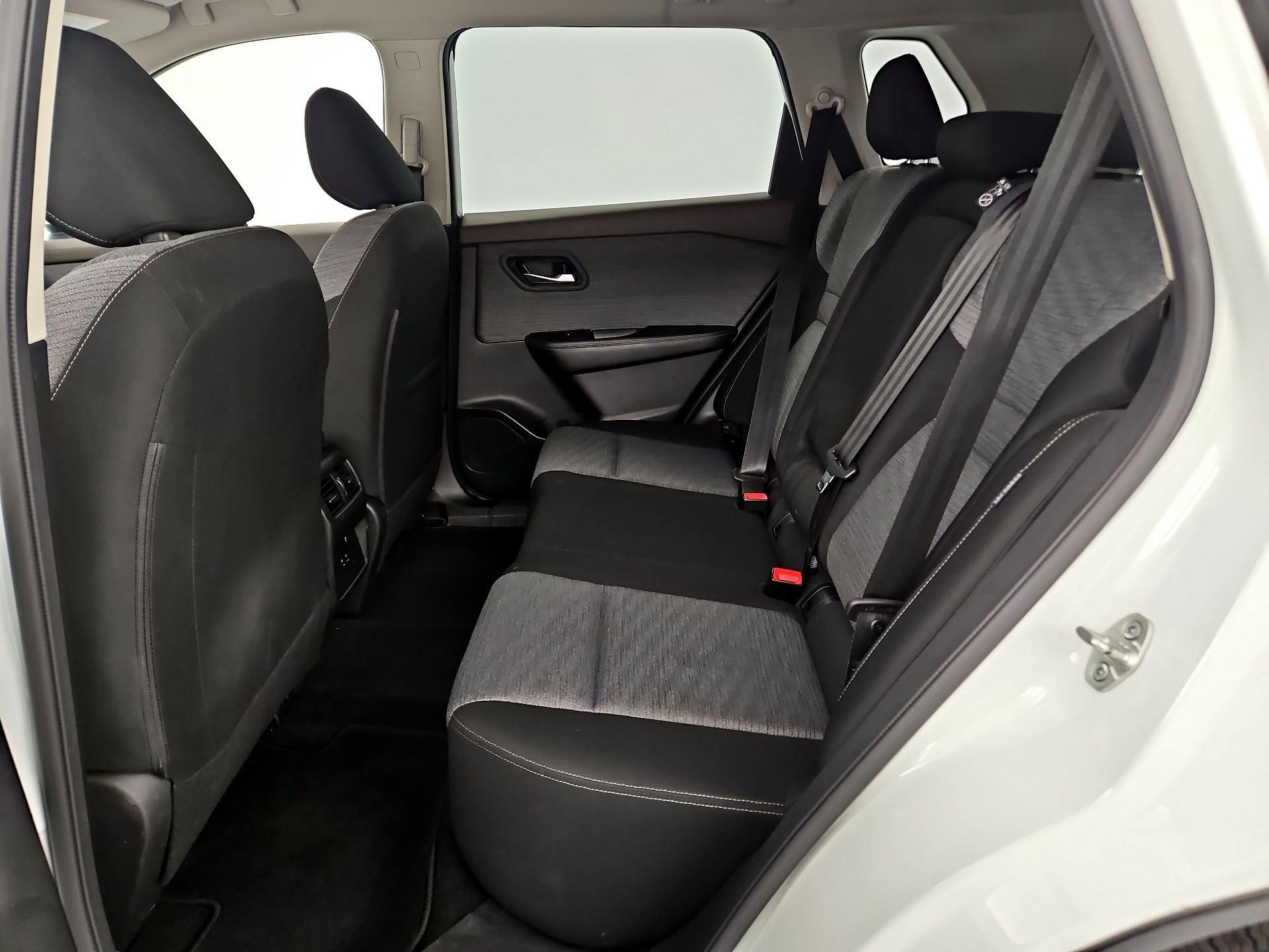 Thumbnail: 2023 Nissan Rogue - 18