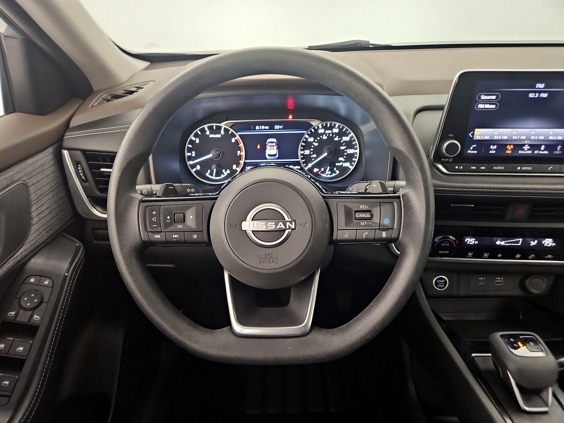 Thumbnail: 2023 Nissan Rogue - 10