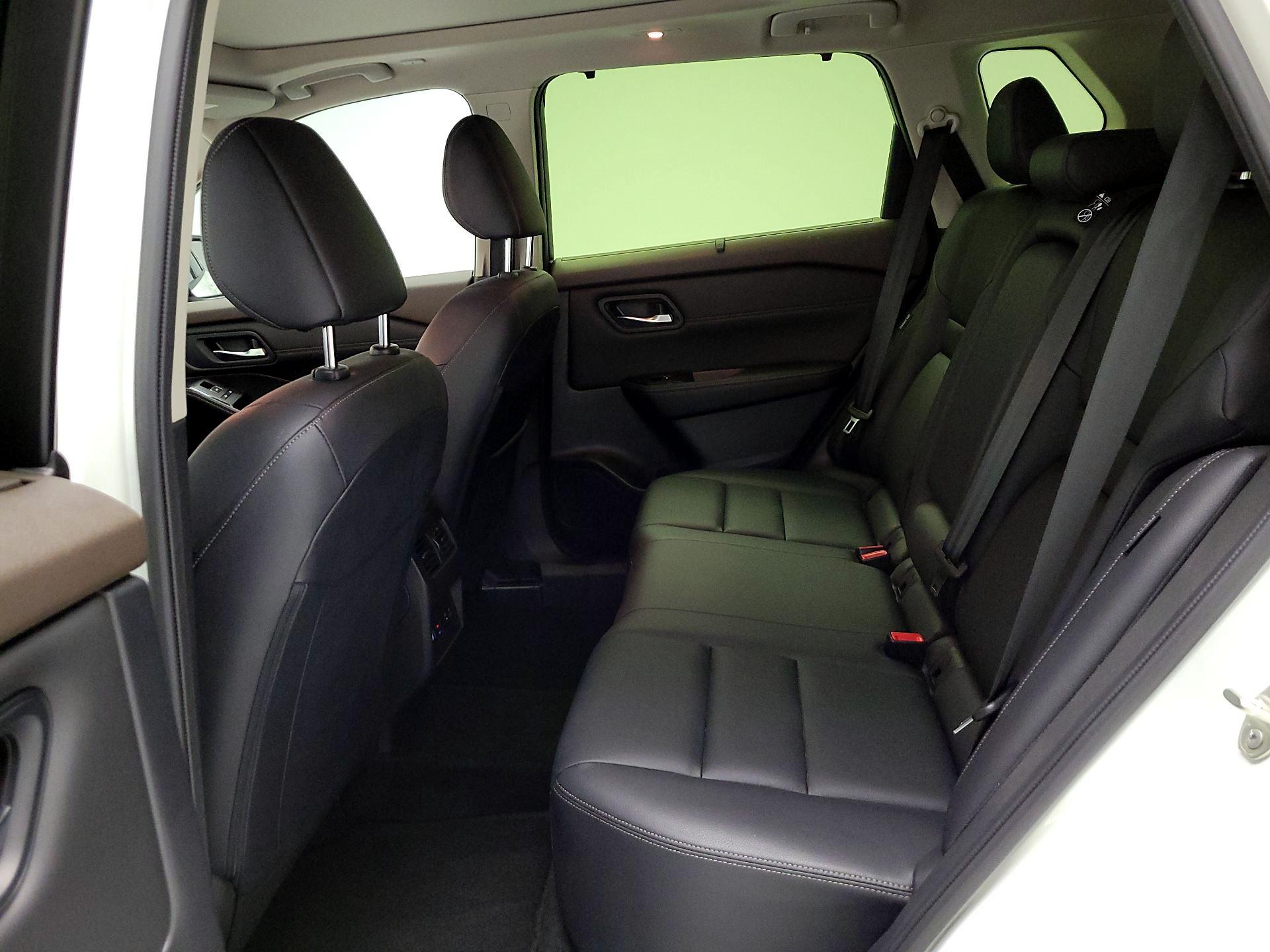 Thumbnail: 2023 Nissan Rogue - 20