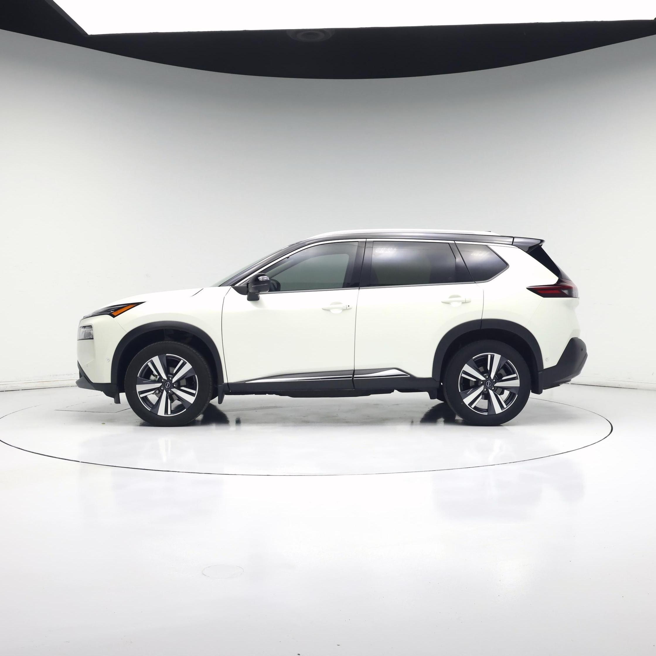 Thumbnail: 2023 Nissan Rogue - 3