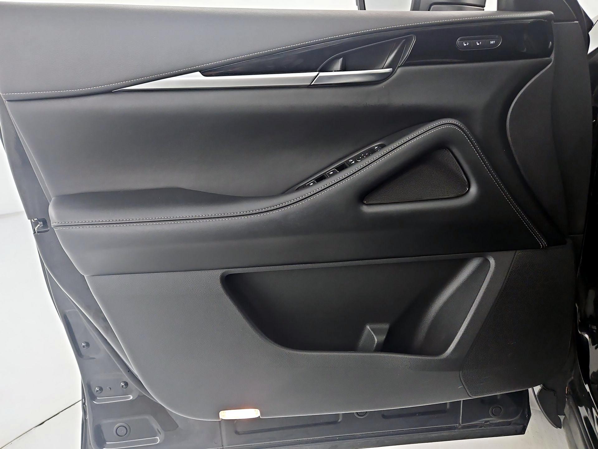 Thumbnail: 2023 INFINITI QX60 - 12