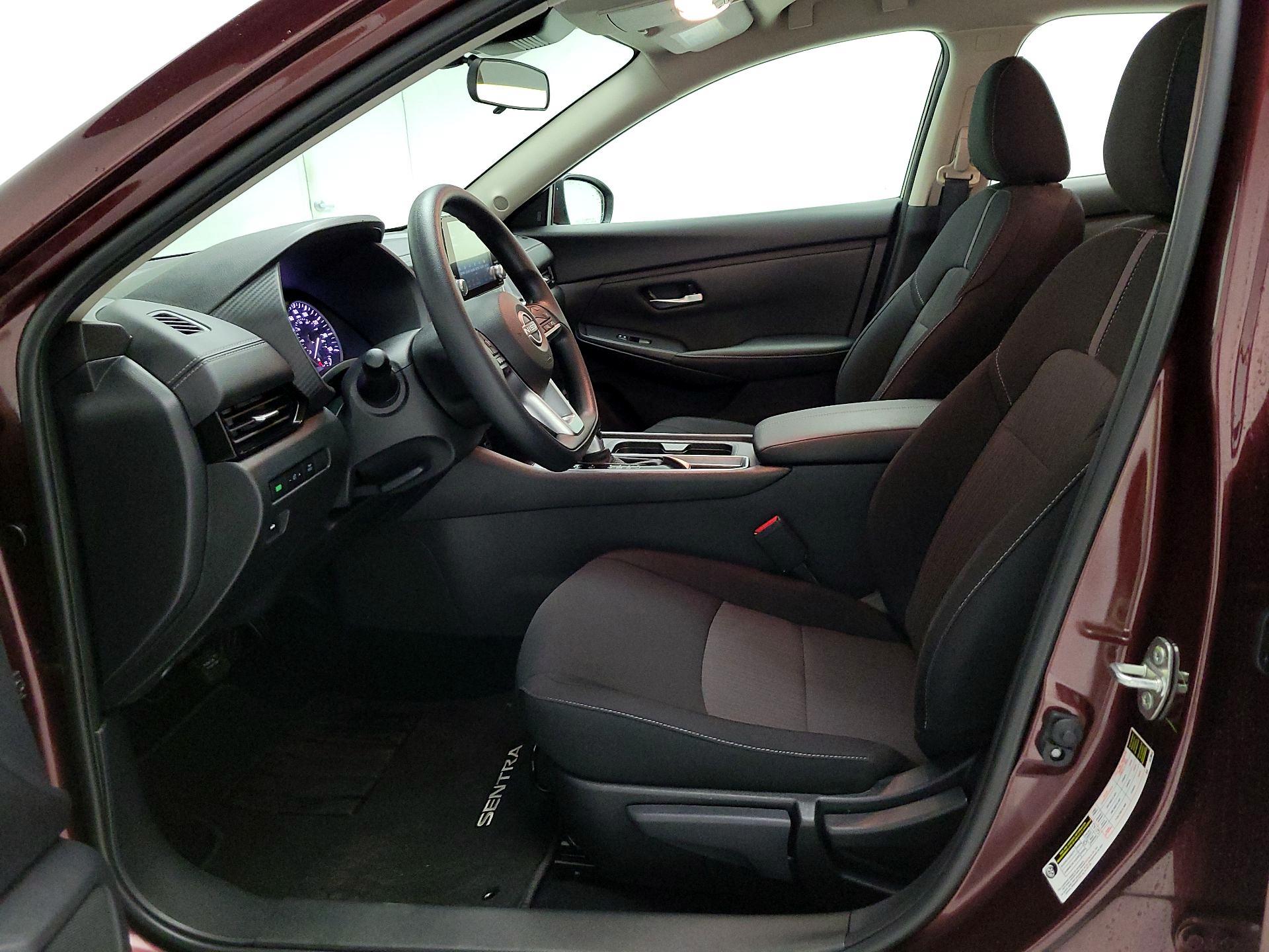 Thumbnail: 2025 Nissan Sentra - 11