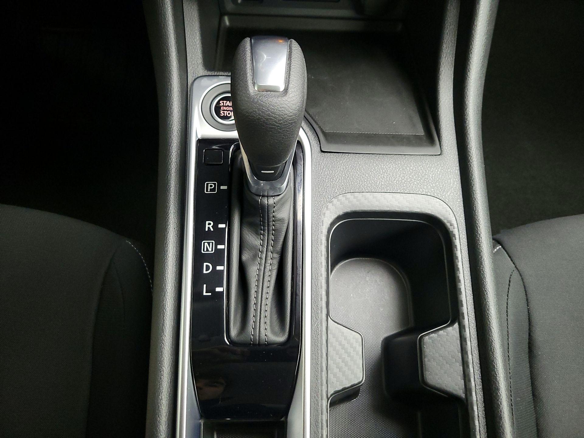 Thumbnail: 2025 Nissan Sentra - 17