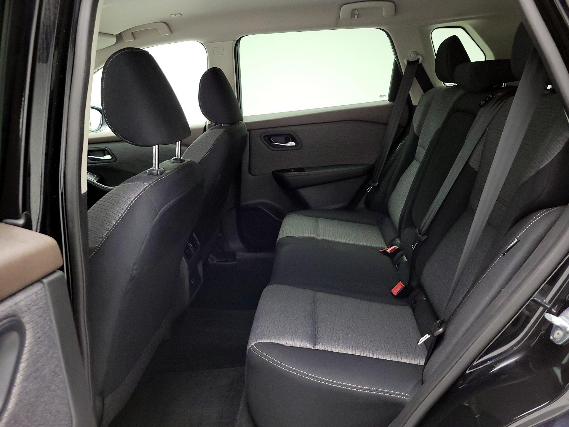 Thumbnail: 2023 Nissan Rogue - 18