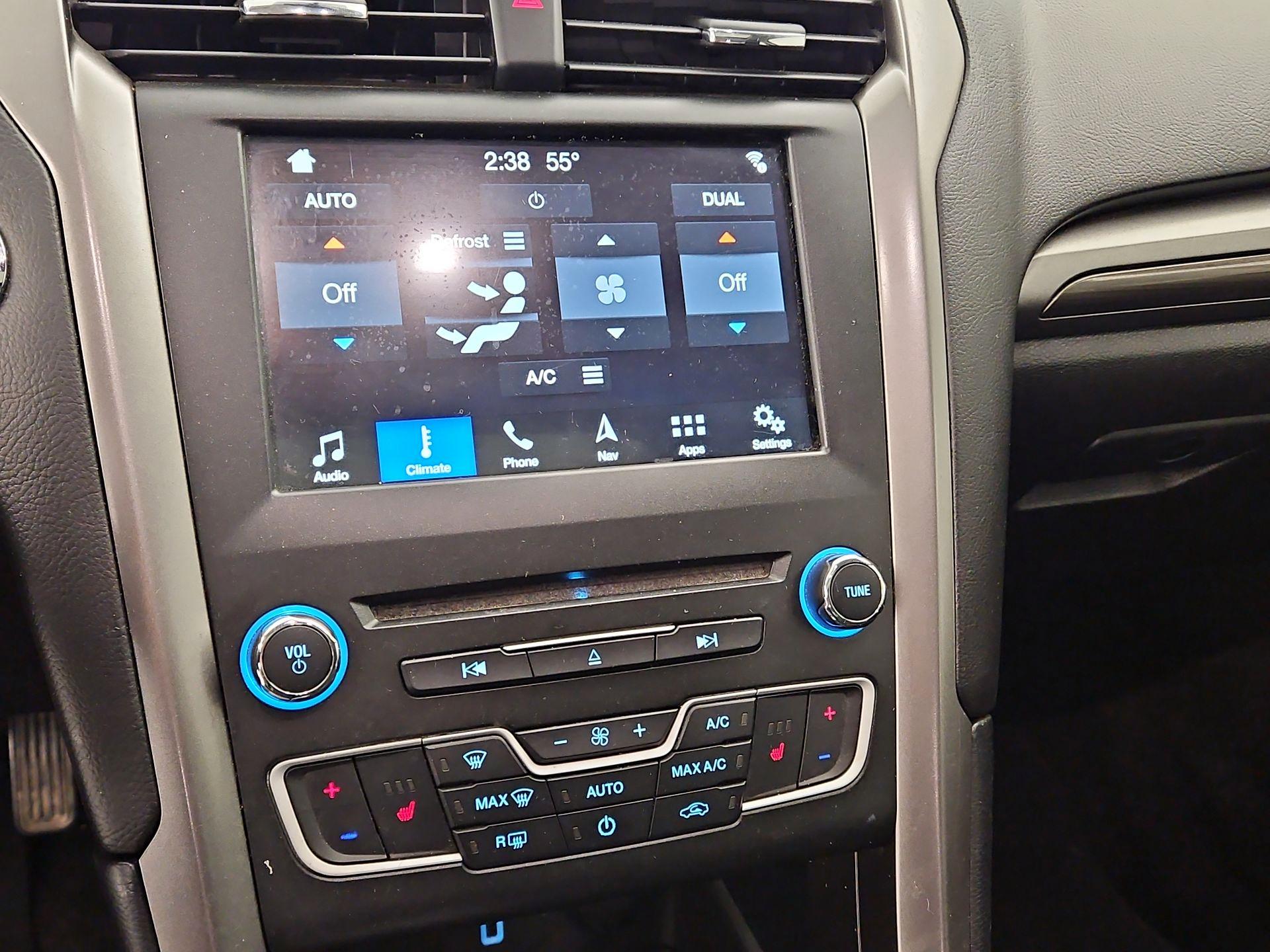 Thumbnail: 2018 Ford Fusion - 17