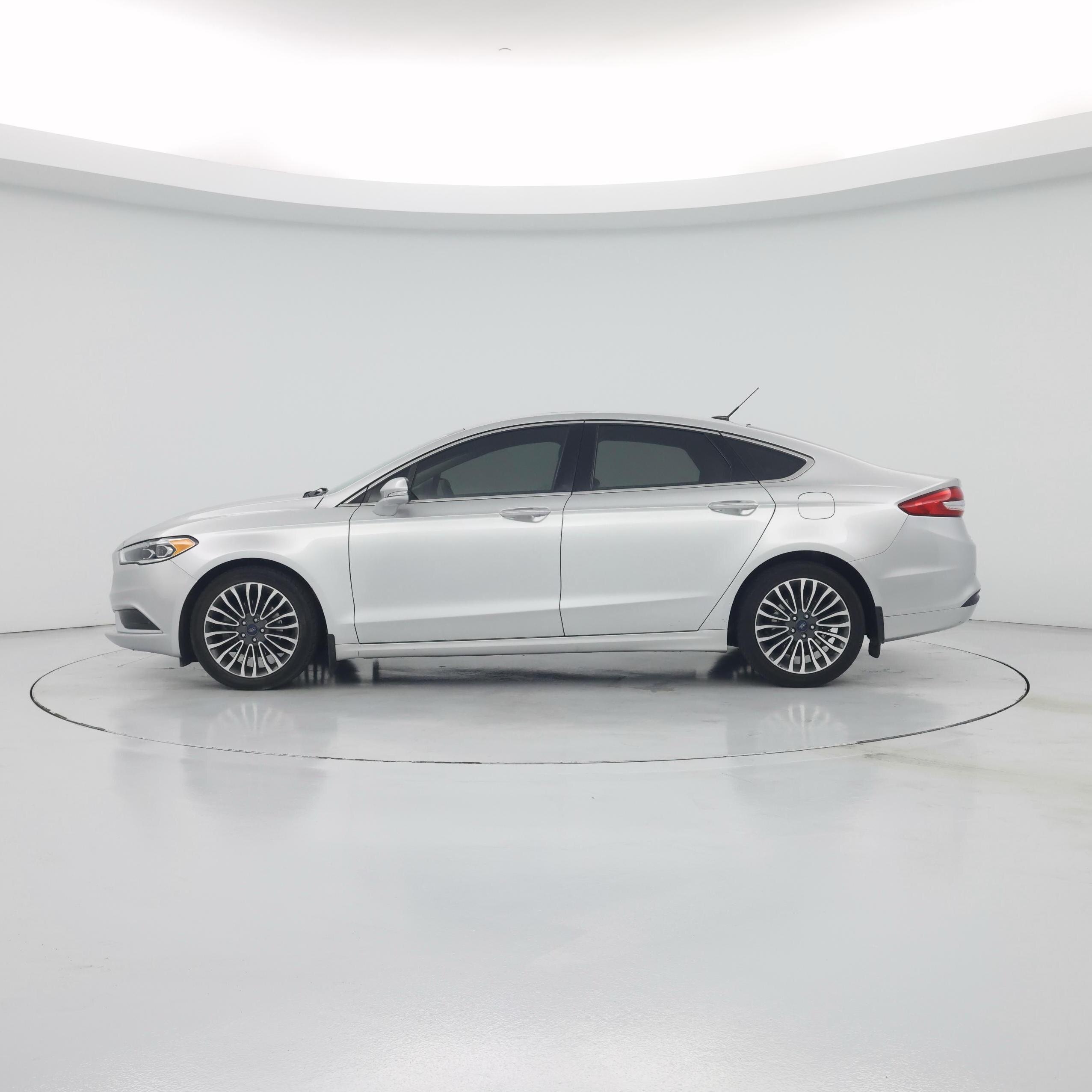 Thumbnail: 2018 Ford Fusion - 3