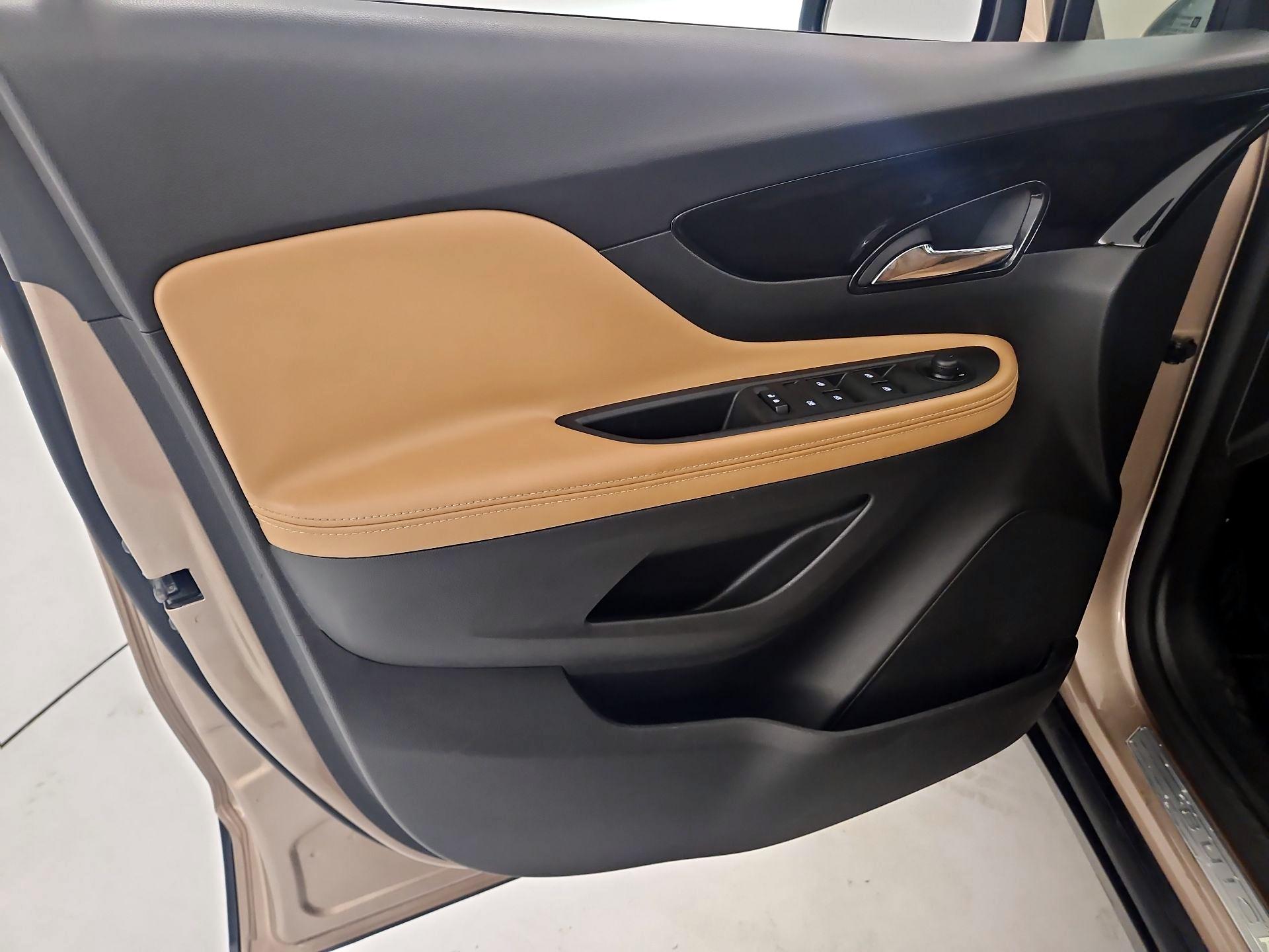 Thumbnail: 2018 Buick Encore - 12