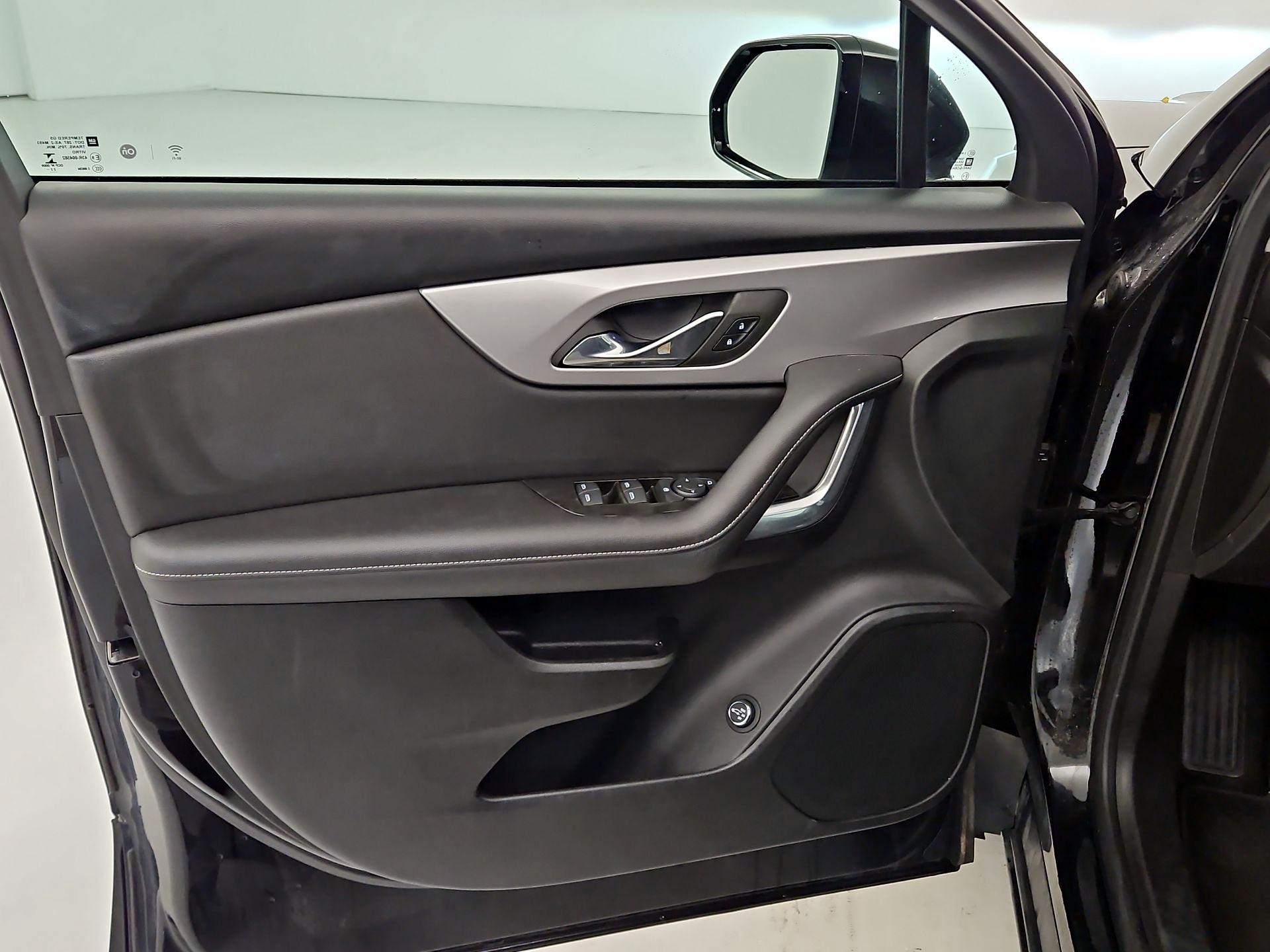 Thumbnail: 2023 Chevrolet Blazer - 12