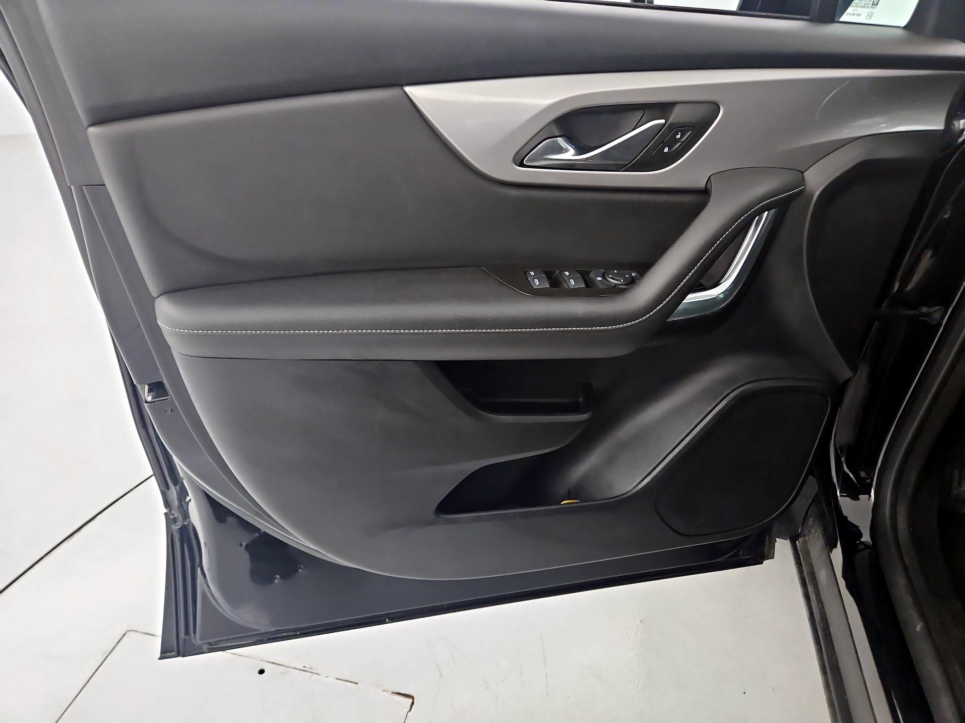 Thumbnail: 2023 Chevrolet Blazer - 12